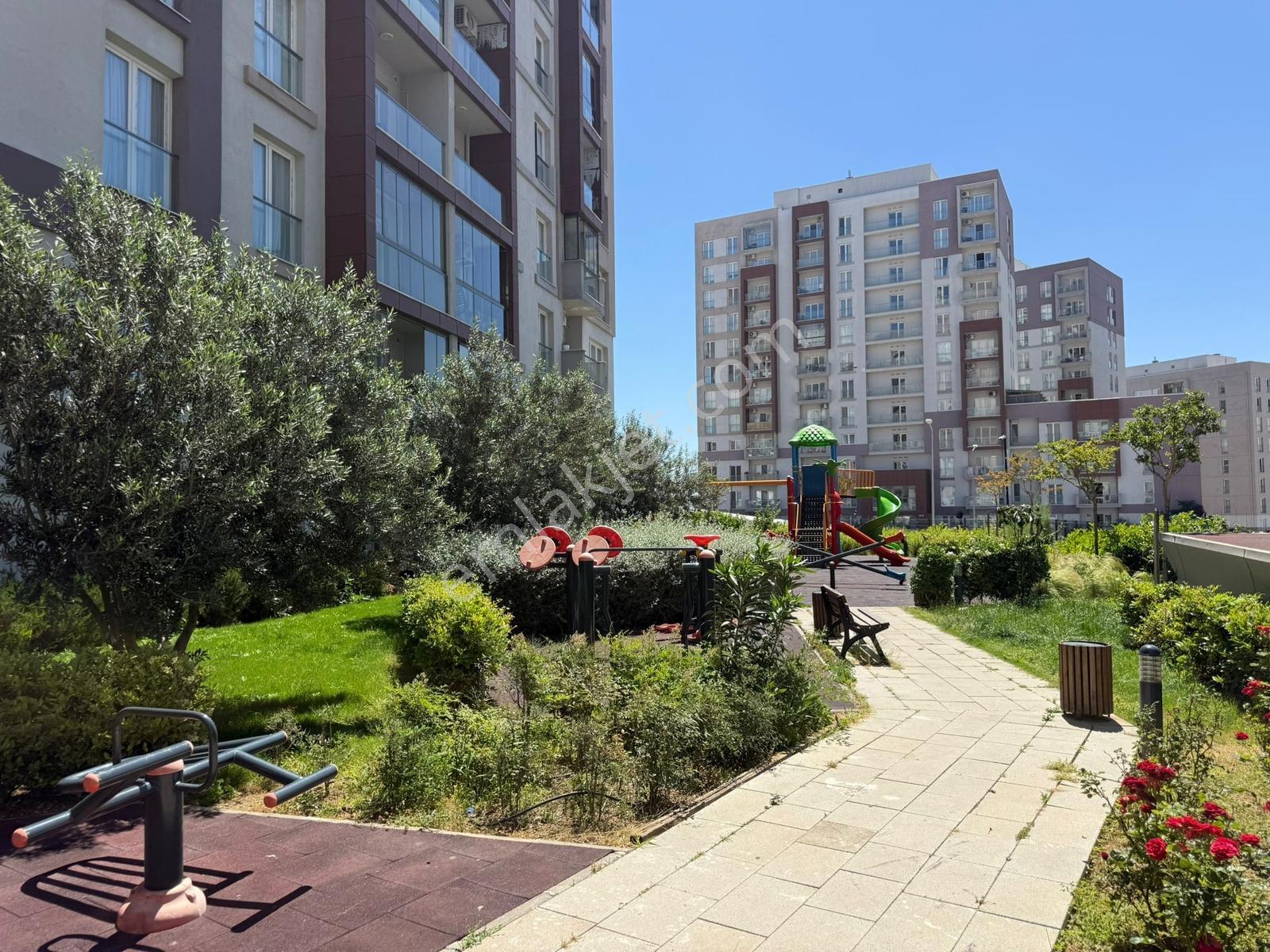 İzmir Yenitepe Sitesinde 1+1 Satılık Daire - Görsel 13