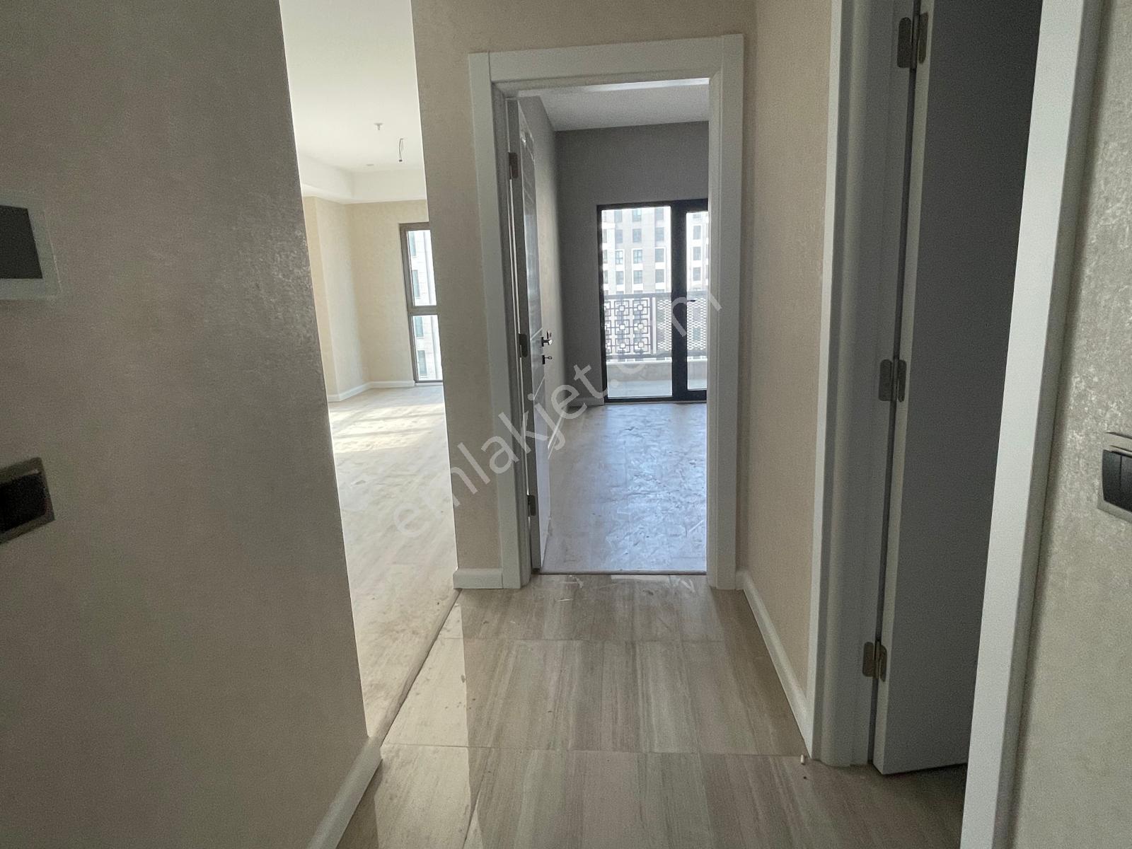 Beylikdüzü Kameroğlu Metrohome Havuz Cephe 79 M2 1+1 Daire - Görsel 32