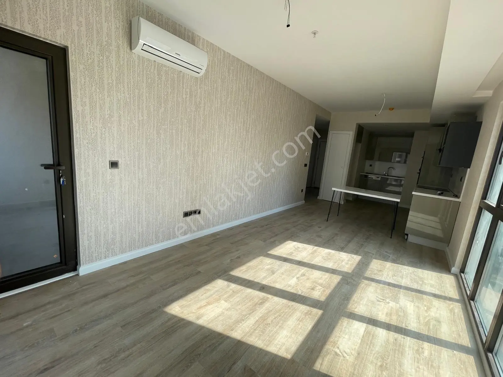 Beylikdüzü Kameroğlu Metrohome Havuz Cephe 79 M2 1+1 Daire - Görsel 3