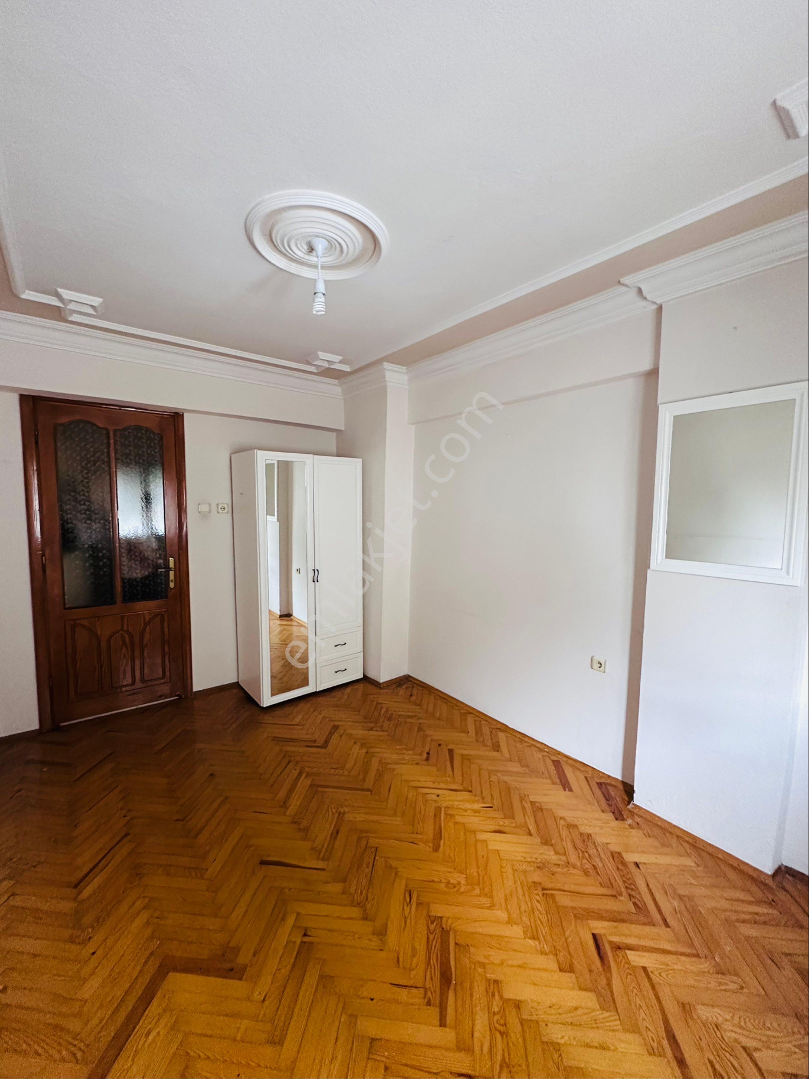 Temiz Merkezi Konumda 3+1 Kiralık Daire - Görsel 8