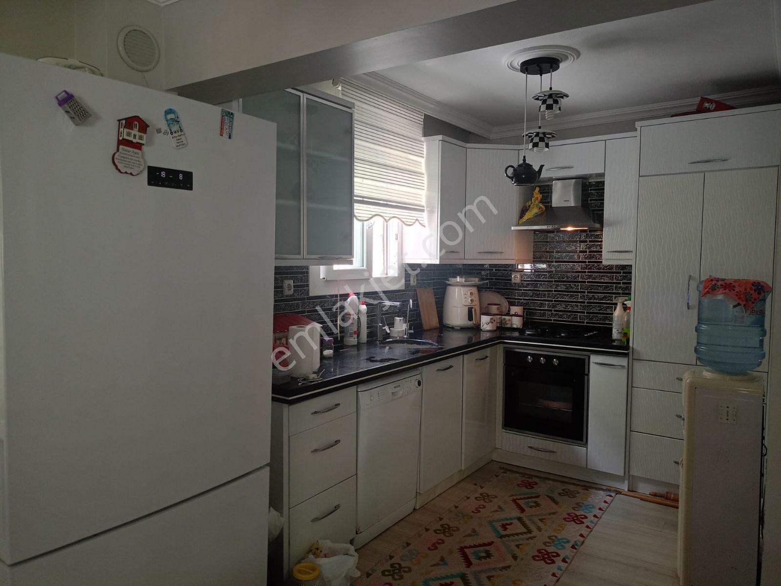 Cumhuriyet Mahallesi Merkezi Konum'da 3+1 Kiralık Villa - Görsel 22
