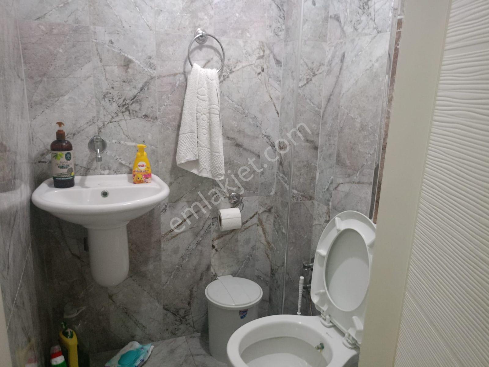 Cumhuriyet Mahallesi Merkezi Konum'da 3+1 Kiralık Villa - Görsel 13