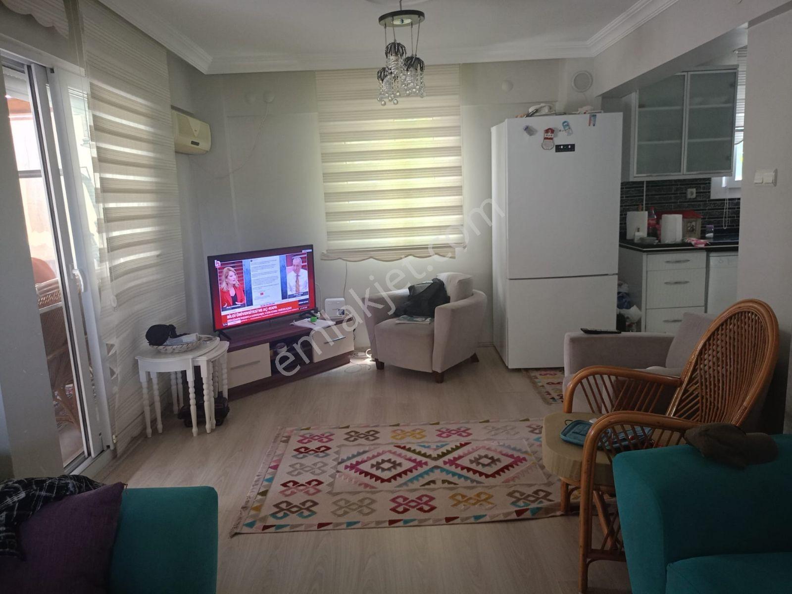 Cumhuriyet Mahallesi Merkezi Konum'da 3+1 Kiralık Villa - Görsel 15
