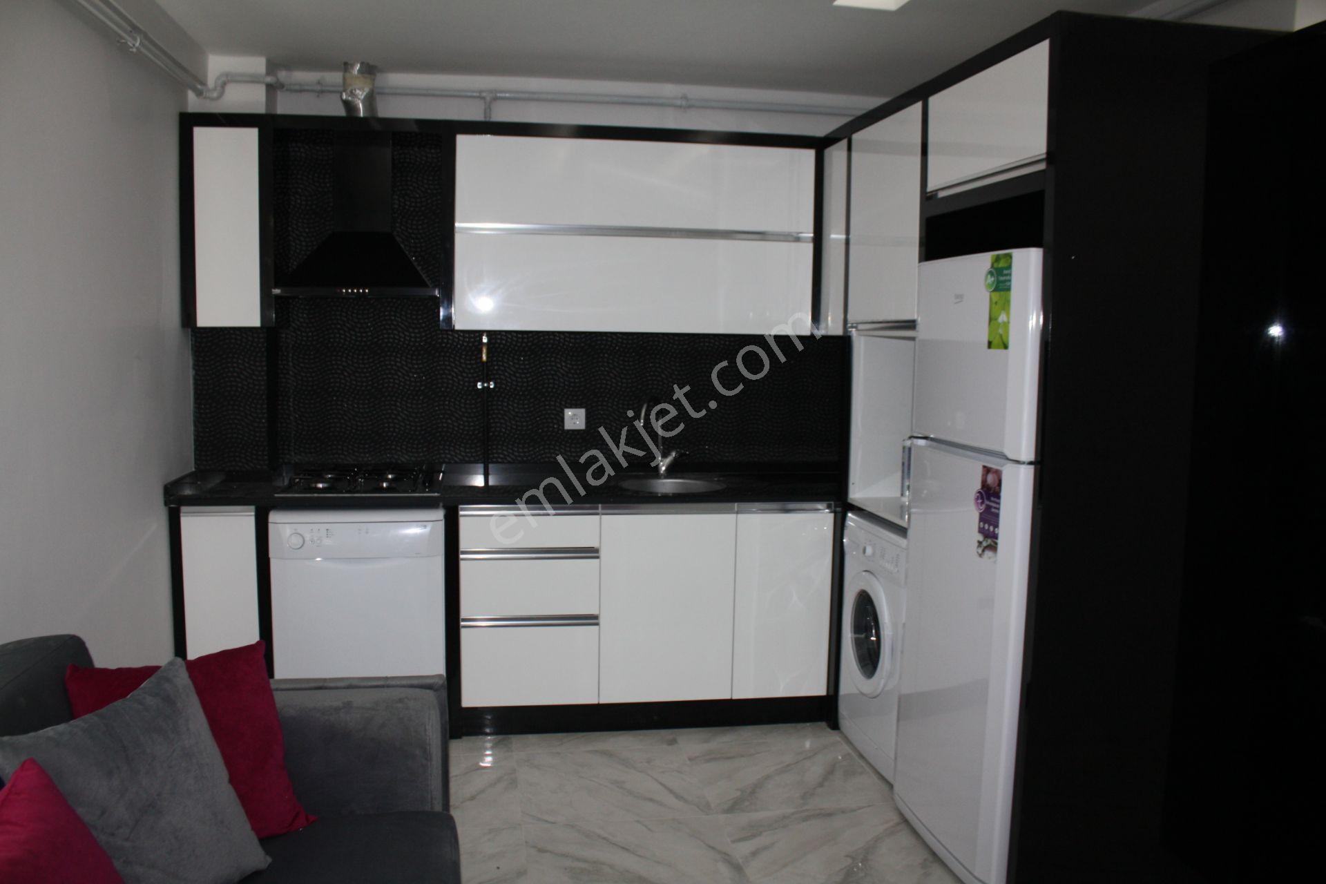 Ender Uysal Gayrimenkulden Sitelerde Foruma Yakın 1+1 Kiralık Klimalı Asansörlü Lüx Apart...