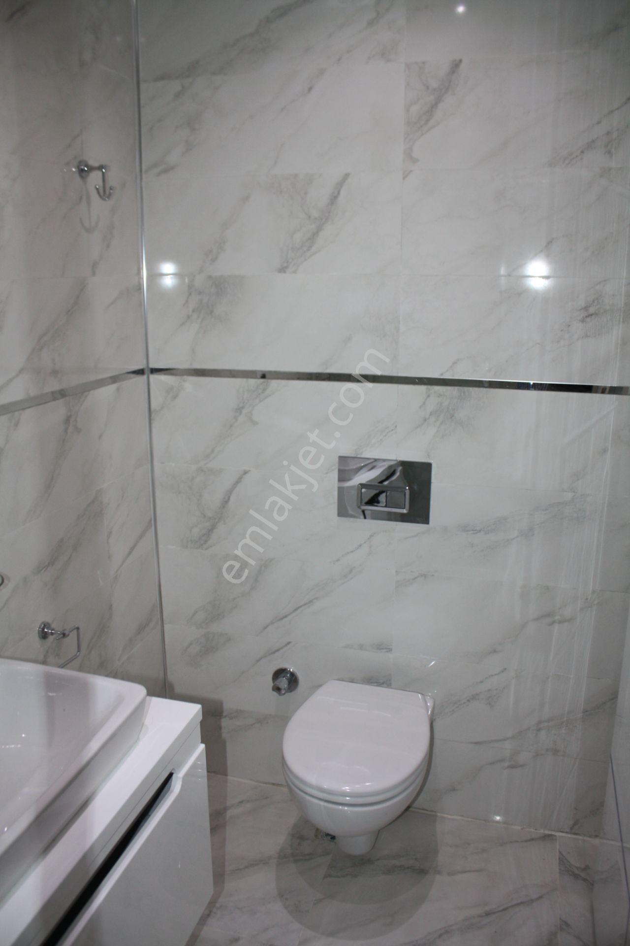 Ender Uysal Gayrimenkulden Sitelerde Foruma Yakın 1+1 Kiralık Klimalı Asansörlü Lüx Apart... - Görsel 8