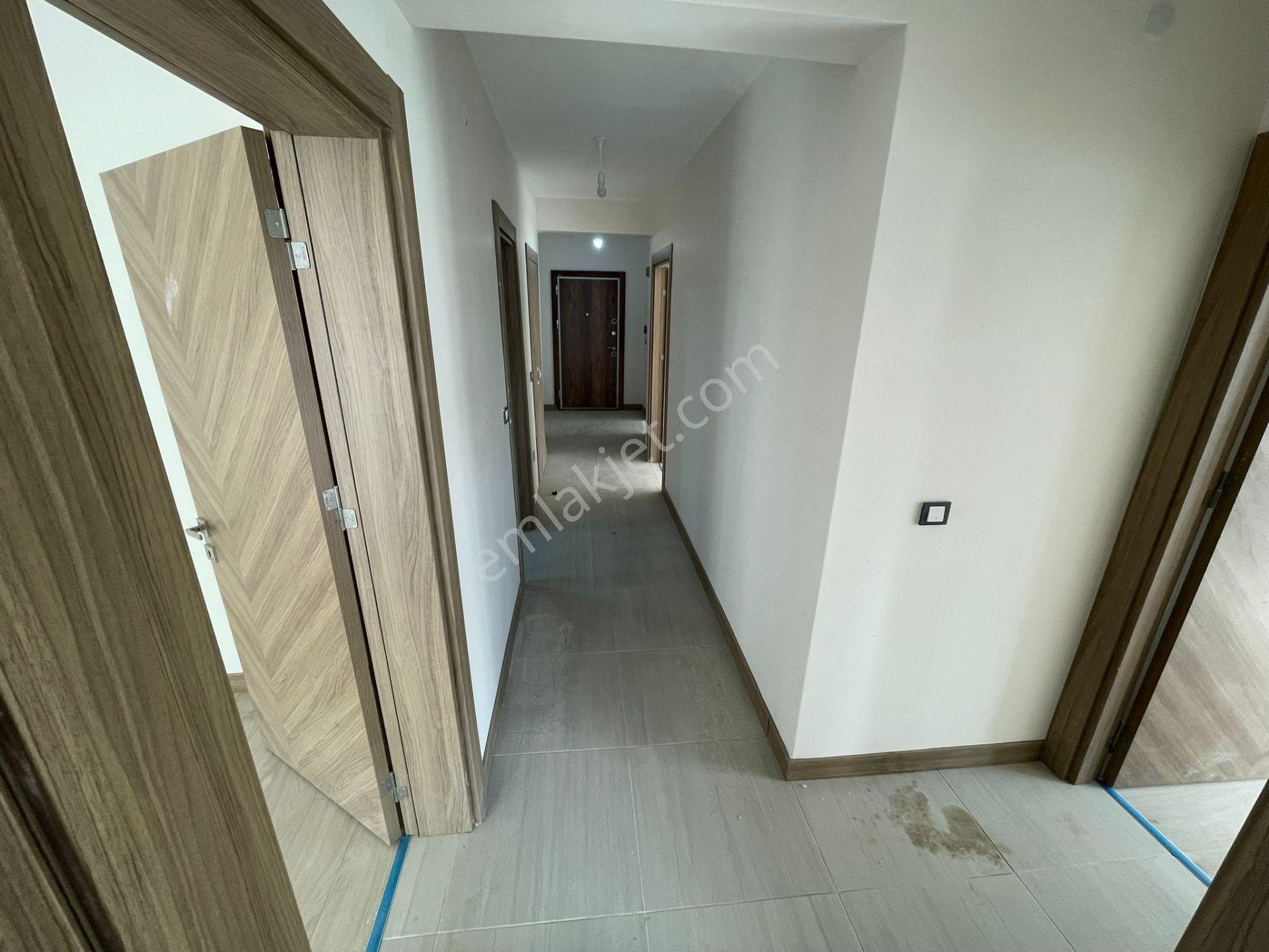 Adana Sarıçamda Göztepe Tokilerde 3+1 Geniş Full Eksiksiz Kiralık Daire - Görsel 4