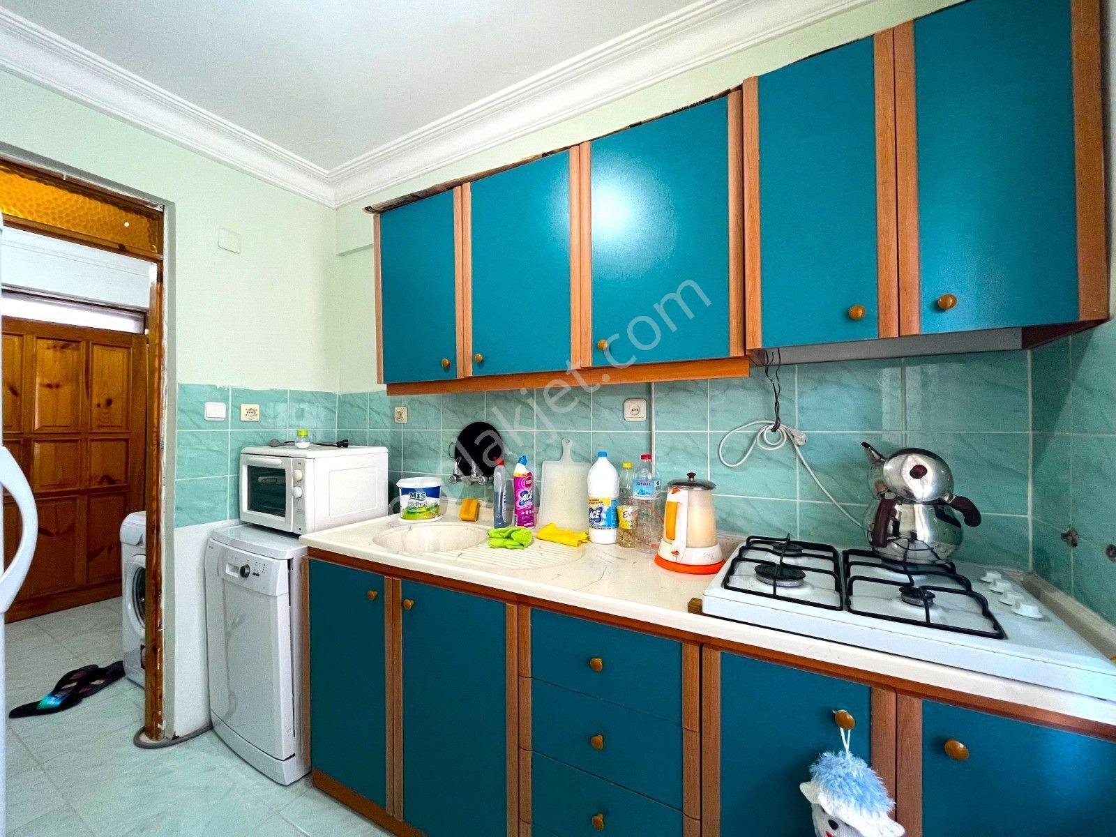 ▄jet Emlaktan Ege Kafe Mevkiinde Arakat Eşyalı Satılık 2+1 Daire - Görsel 2