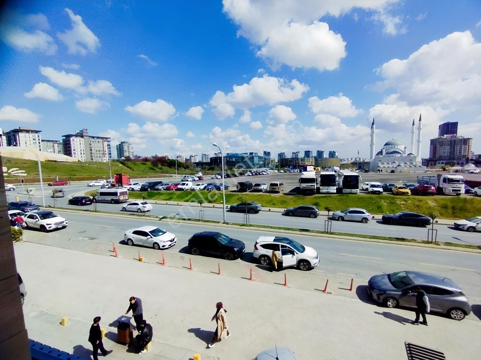 Kayaşehir Parkmavera 2 Sitesi Devren 288 M2 Satılık Dükkan - Görsel 25