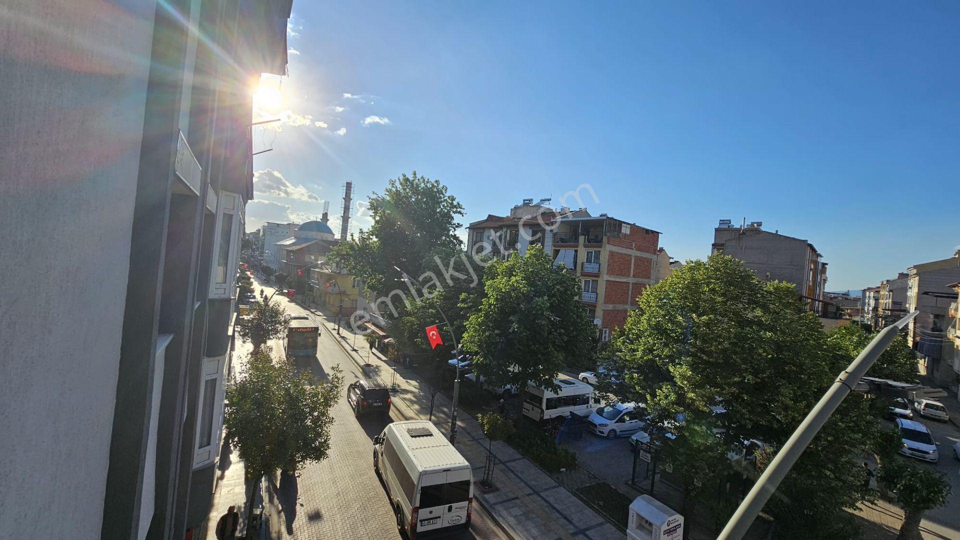 Yuvam Gayrimenkul'den Satılık Salihli Eskicami Mah. Çınarlı Cad. 3+1 135m2 Daire - Görsel 11