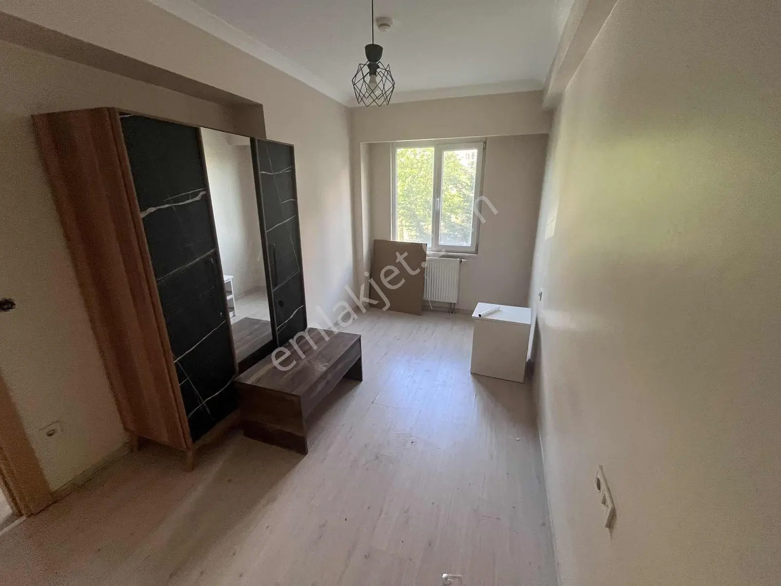 Maltepe Zümrütevlerde 1+1 Güvenlikli Site İçerisinde Ferah Daire - Görsel 4