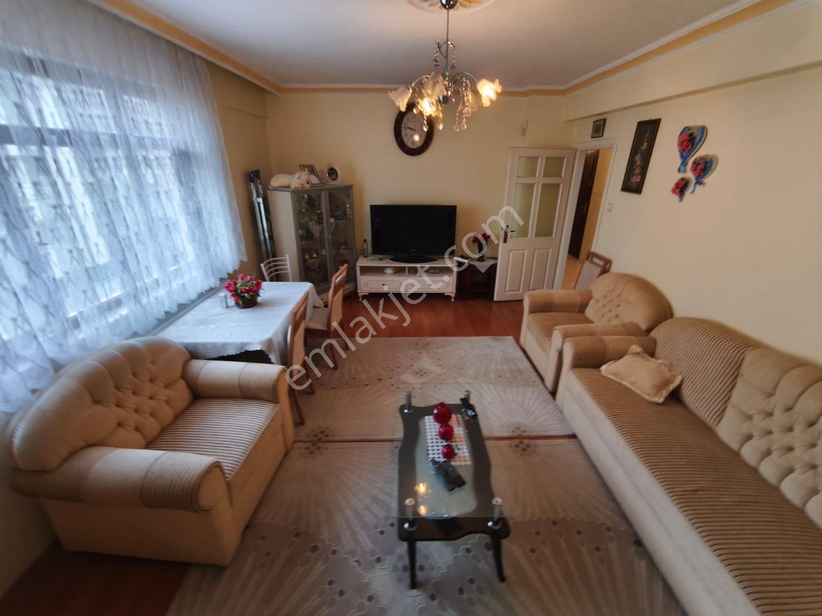 Etimesgut Merkezde 3+1 Ara Kat Köşe Başı İçi Yapılı Polat Emlak - Görsel 9