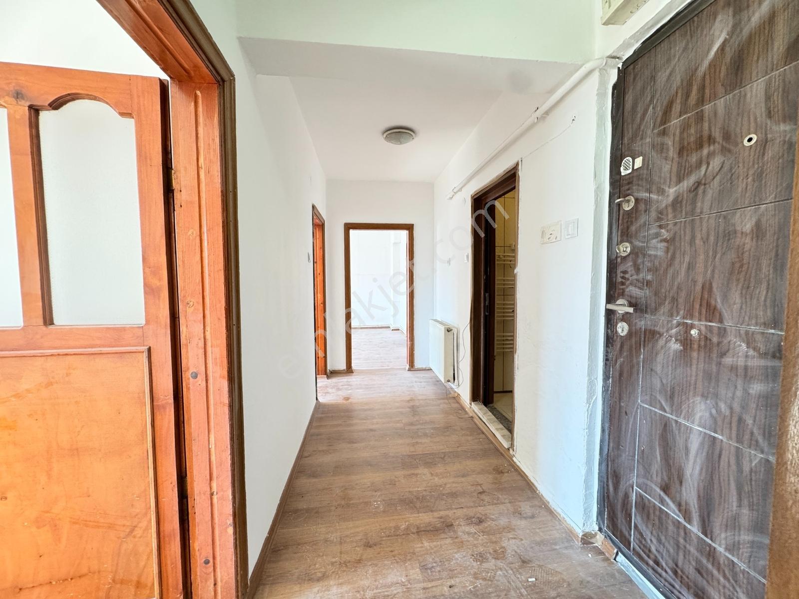 Zübeyde Hanım Caddesine Cephe Geniş Balkonlu 2+1 Kiralık Daire - Görsel 33