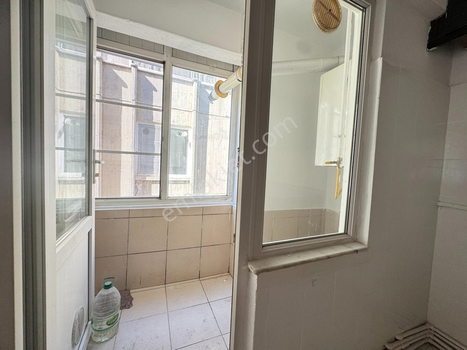Zübeyde Hanım Caddesine Cephe Geniş Balkonlu 2+1 Kiralık Daire - Görsel 34