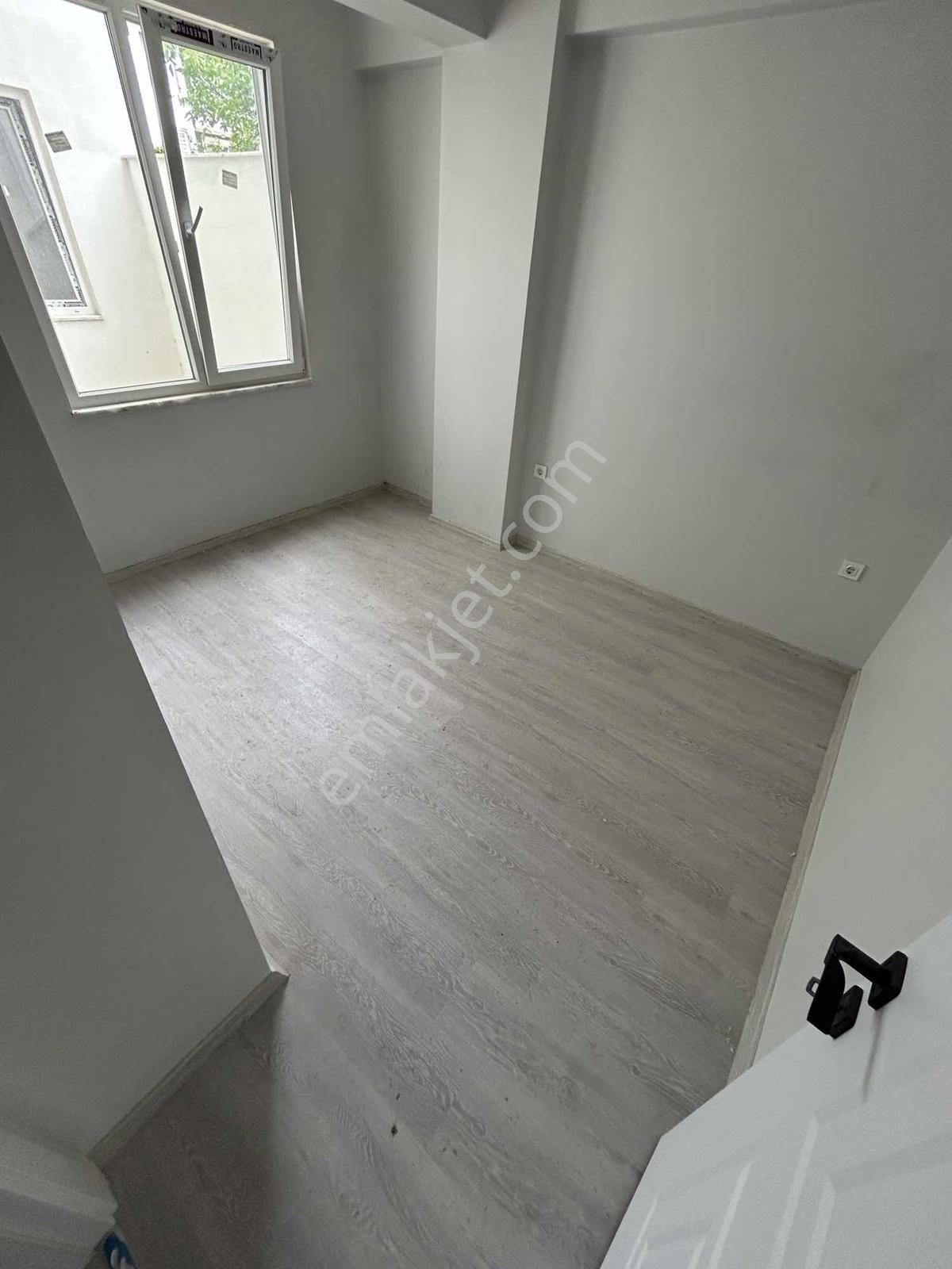 Prestij Emlaktan Hastane Bölgesinde Satılık 1+1 Daire - Görsel 8