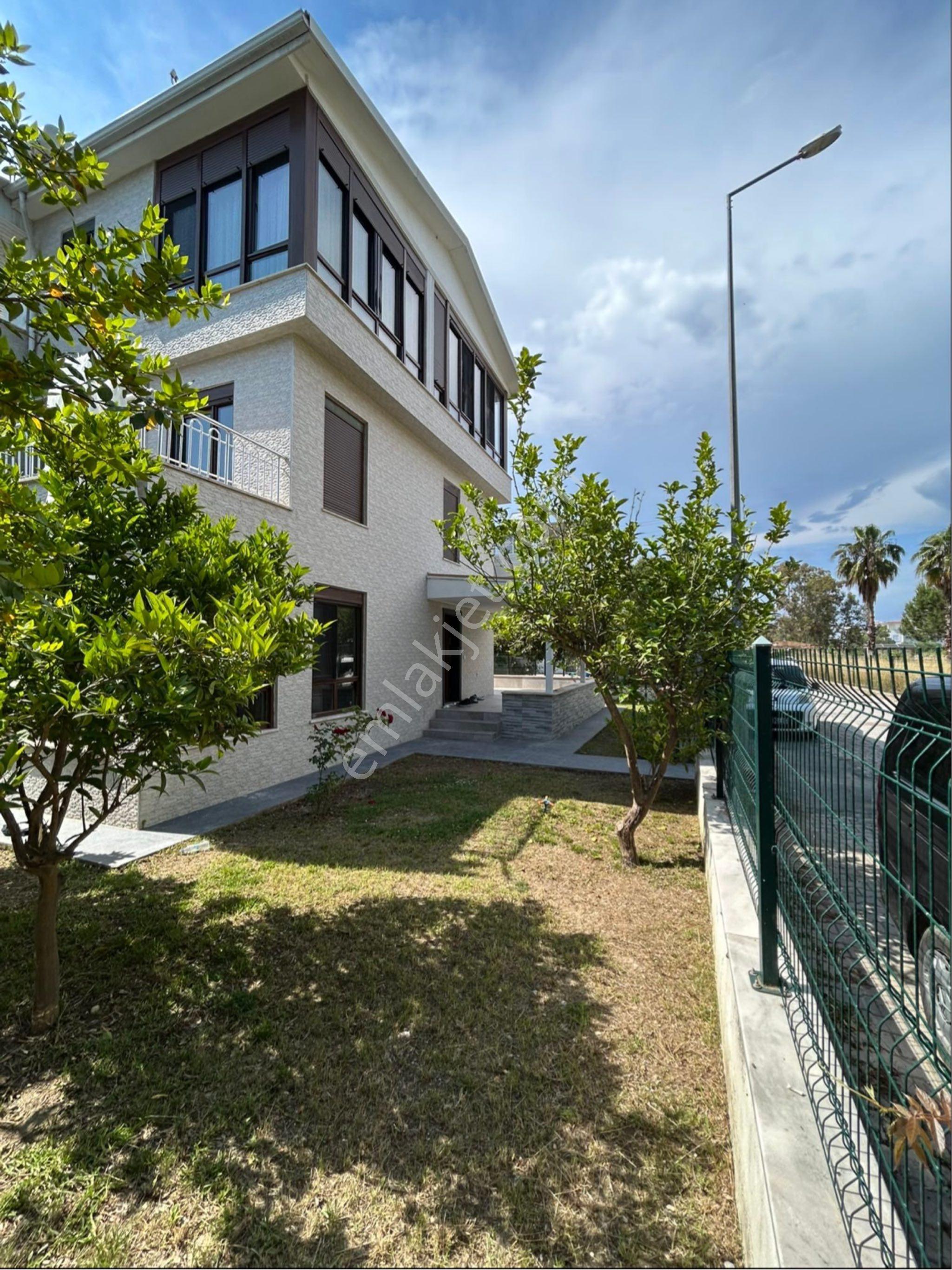 Boğazkent 5+1 Eşyalı Satılık Köşe Villa - Görsel 6