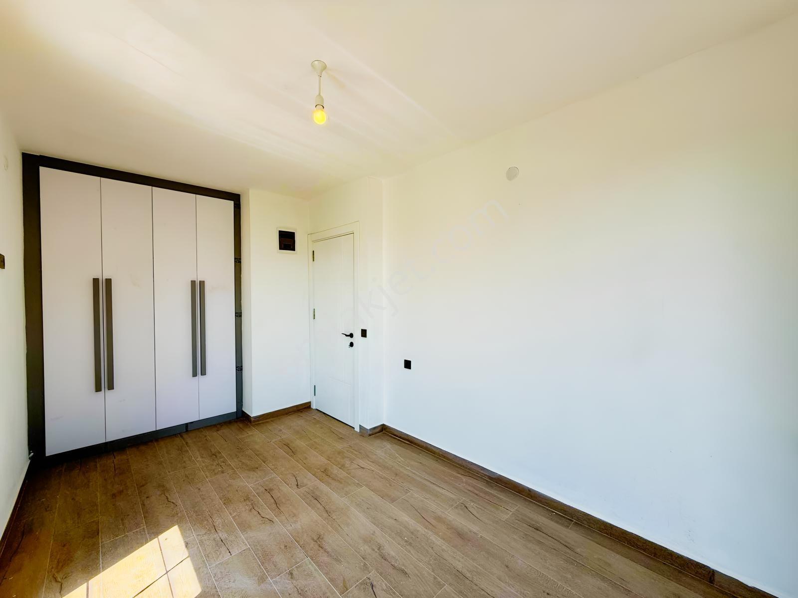 Köy İçinde Modern Ve Seçkin Yaşam | Oturuma Hazır 3+1 Lüks Villa - Görsel 35