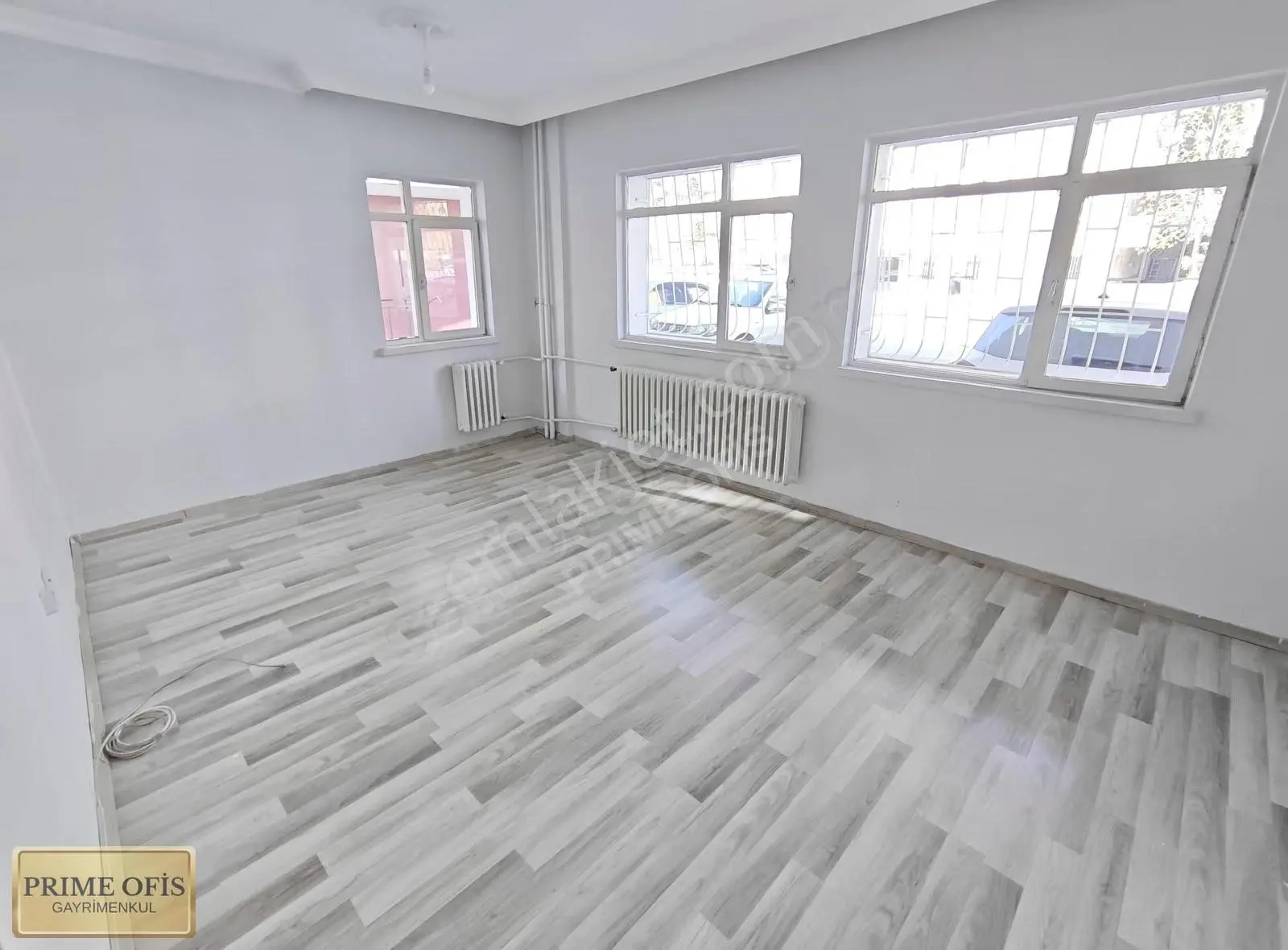 Etlik Ş. Hastane Ve Gataya Yakın, Bağımsız Salon 2+1 Giriş Daire