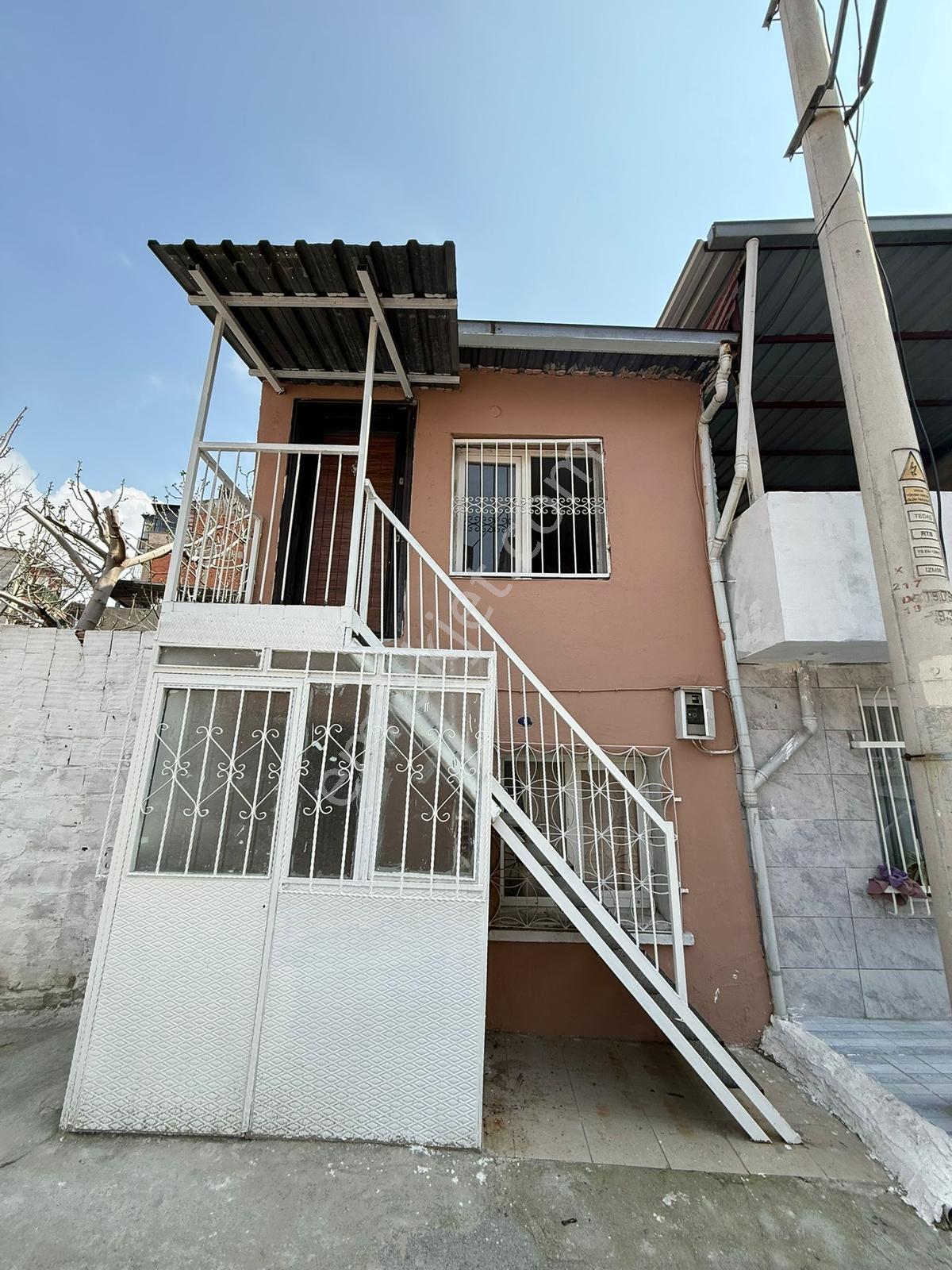 Çimentepe'de Satılık Bina
