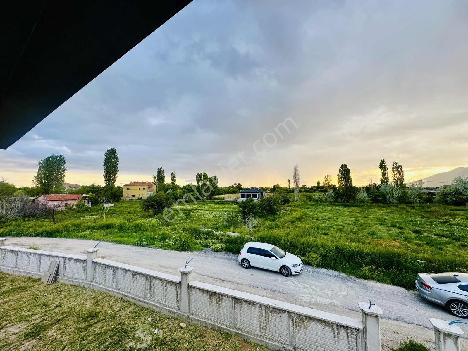 Niğde Bor Sıra Söğütlerde 4,5 + 1 Lüks Villa - Görsel 14