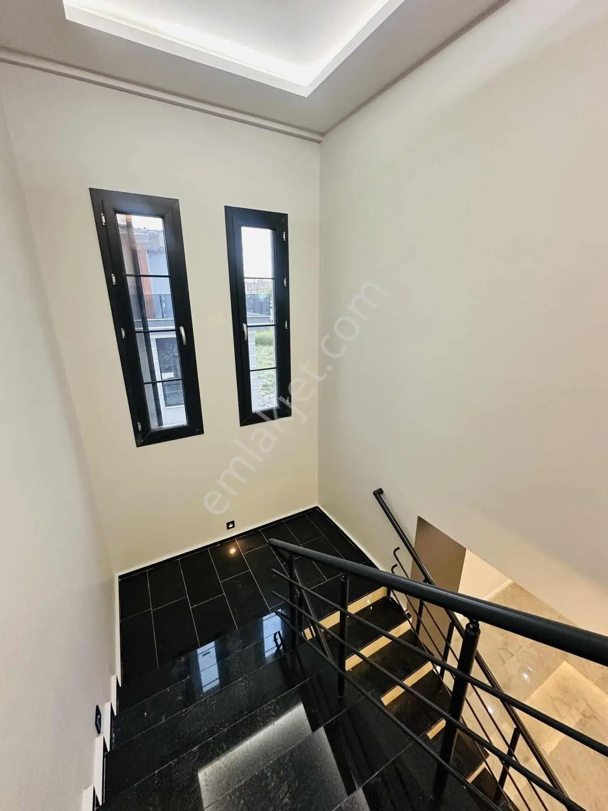 Niğde Bor Sıra Söğütlerde 4,5 + 1 Lüks Villa - Görsel 11