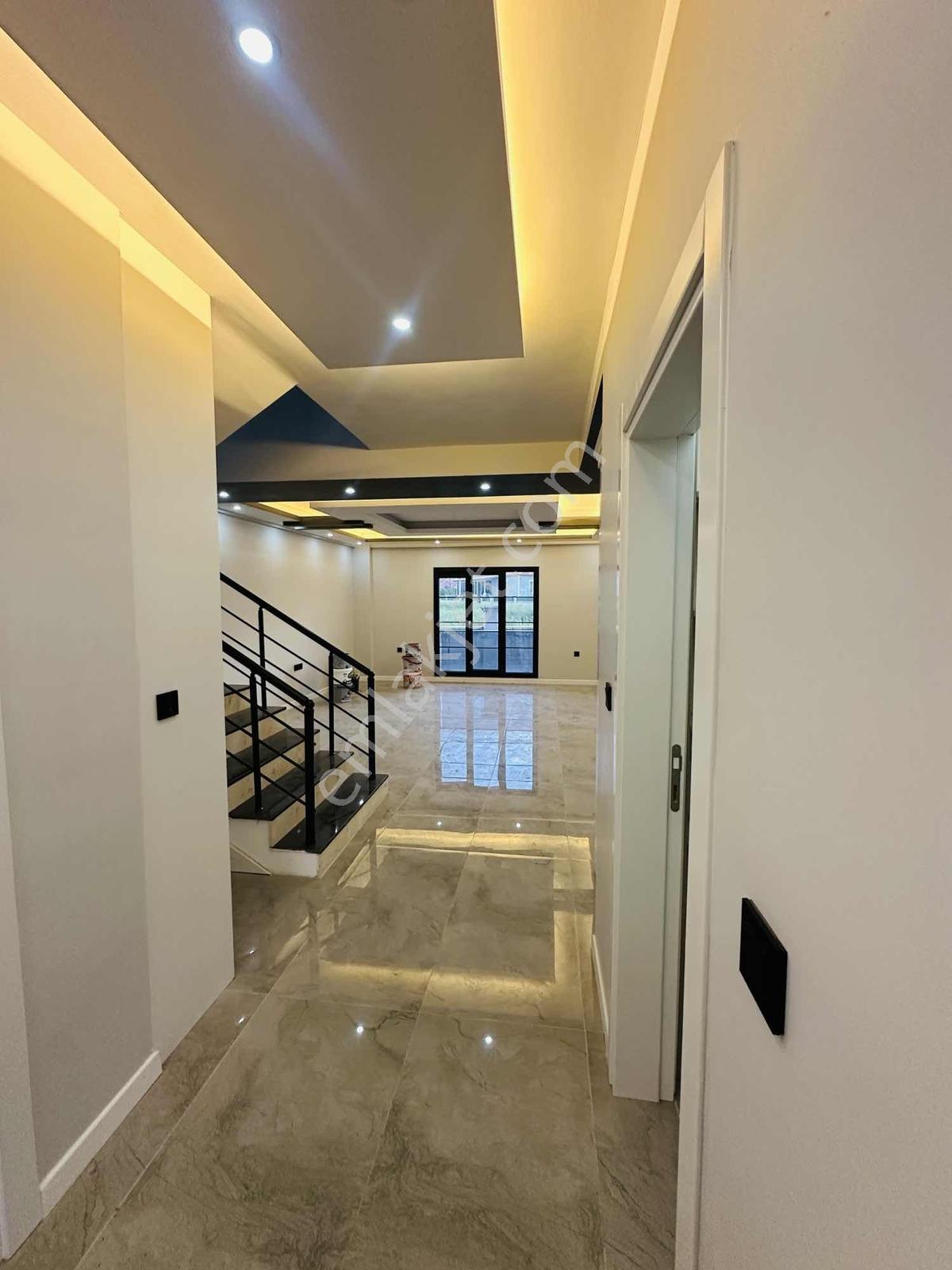 Niğde Bor Sıra Söğütlerde 4,5 + 1 Lüks Villa - Görsel 42