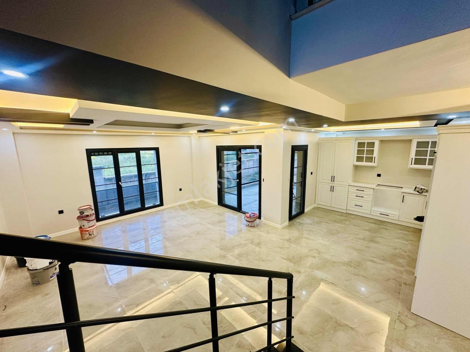 Niğde Bor Sıra Söğütlerde 4,5 + 1 Lüks Villa - Görsel 9