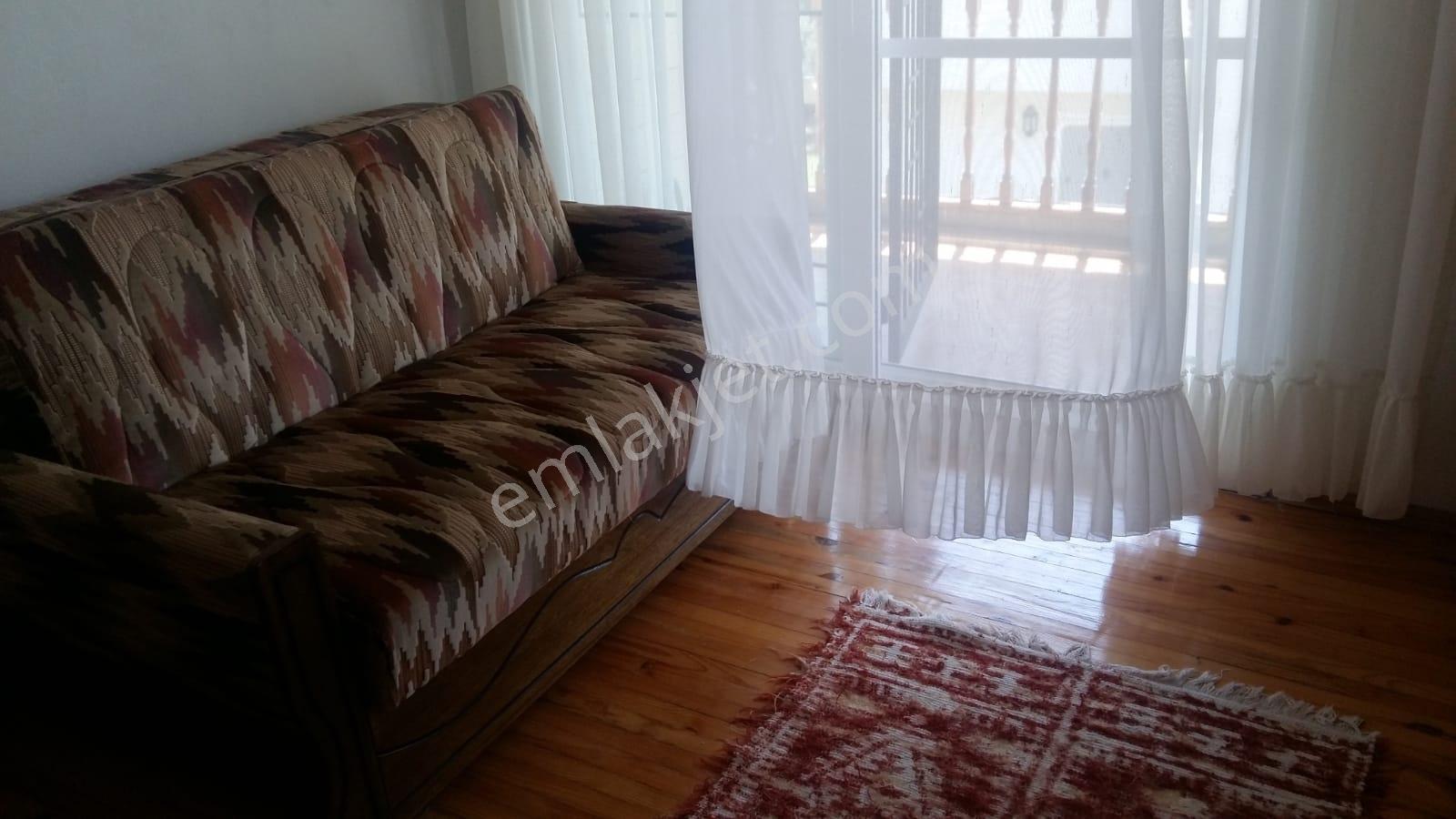 Özdere Göztepe Sahil Sitesi'nde Sezonluk Kiralık 3+1 Ferah Villa - Görsel 9