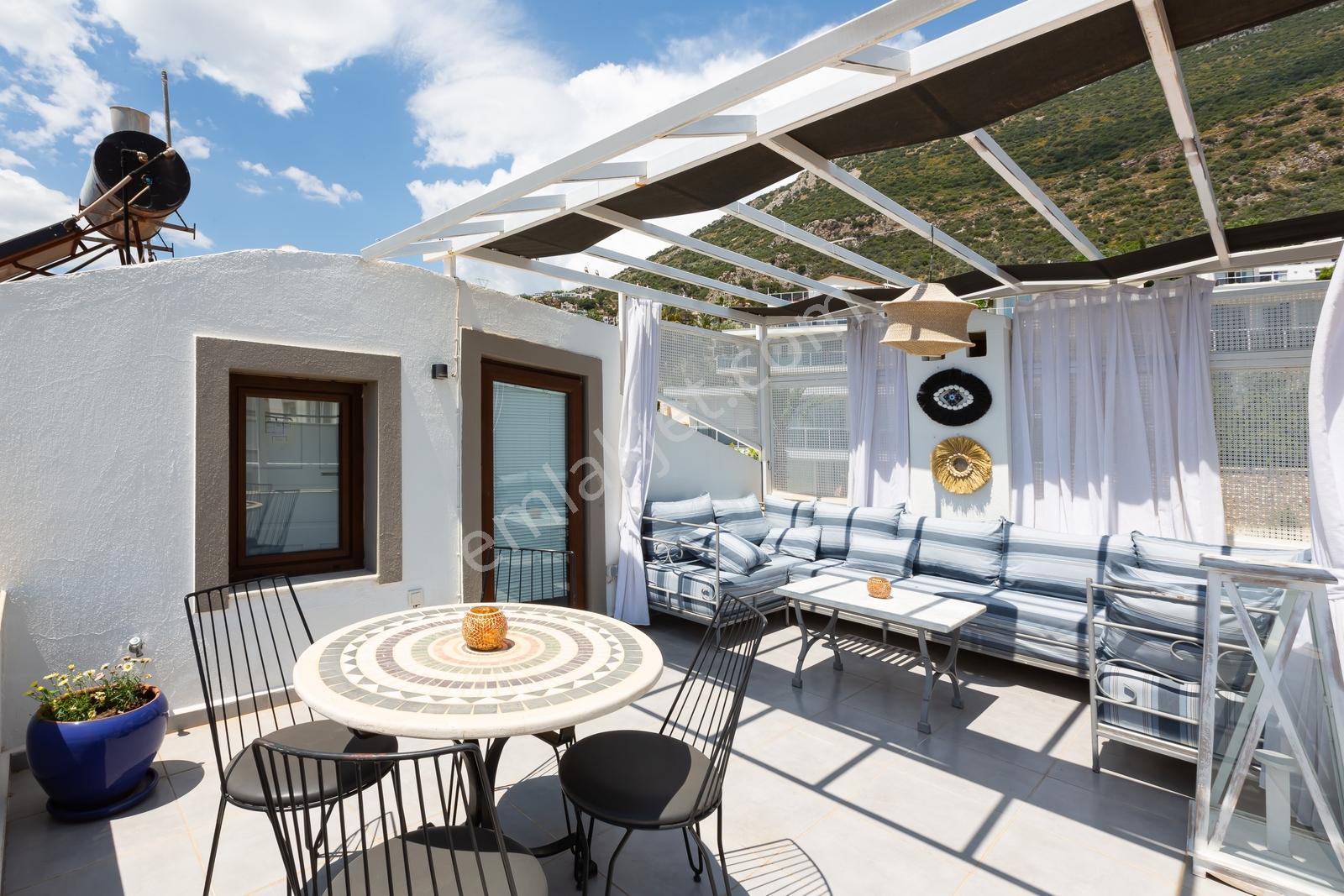 Kalkan Kızıltaşta Deniz Manzaralı Müstakil Villa - Görsel 32