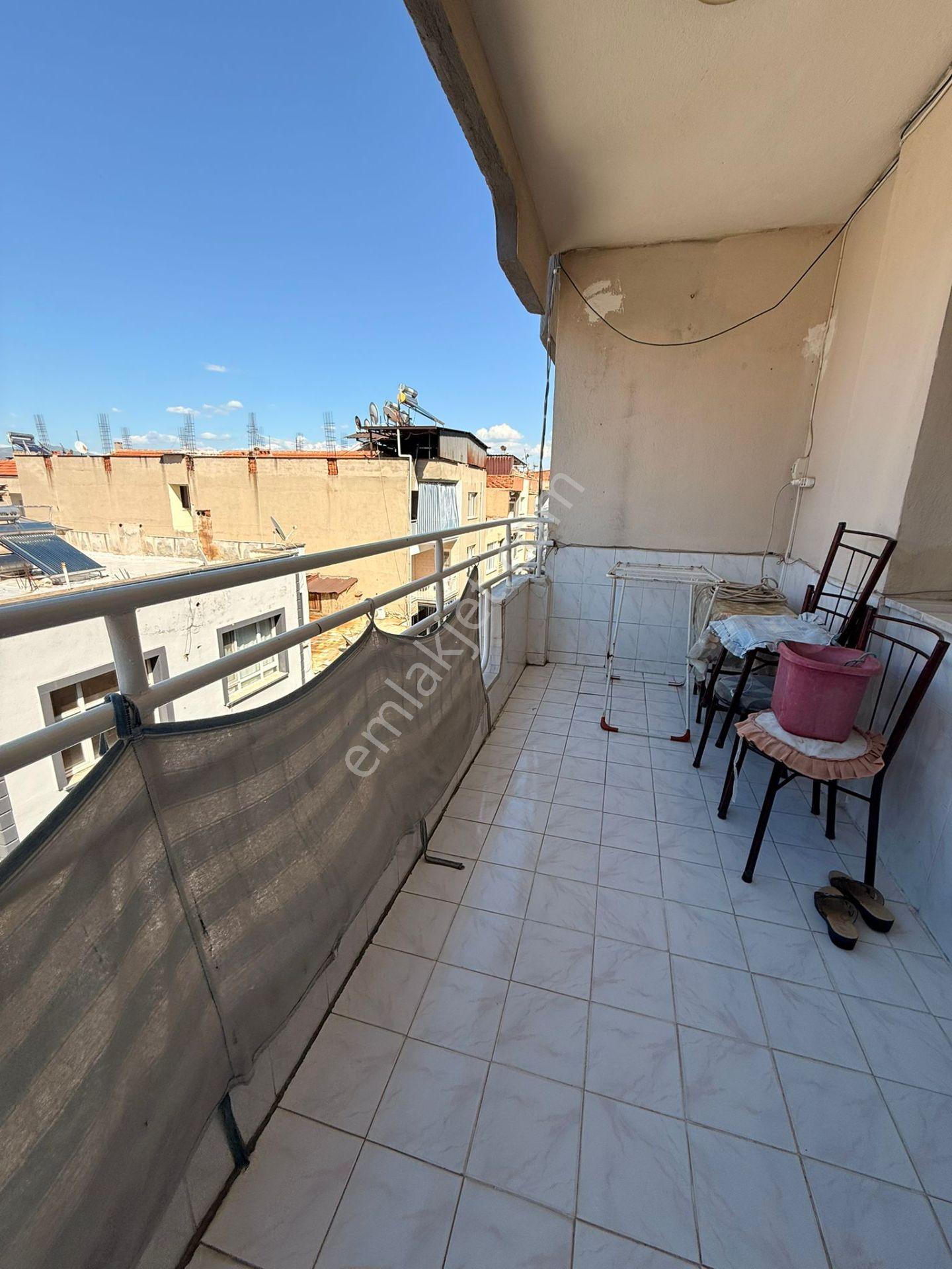 Manisa Alaşehir Alper Gayrimenkulden Beş Eylül Mah.3+1 Krediye Uygun 130m2 - Görsel 13
