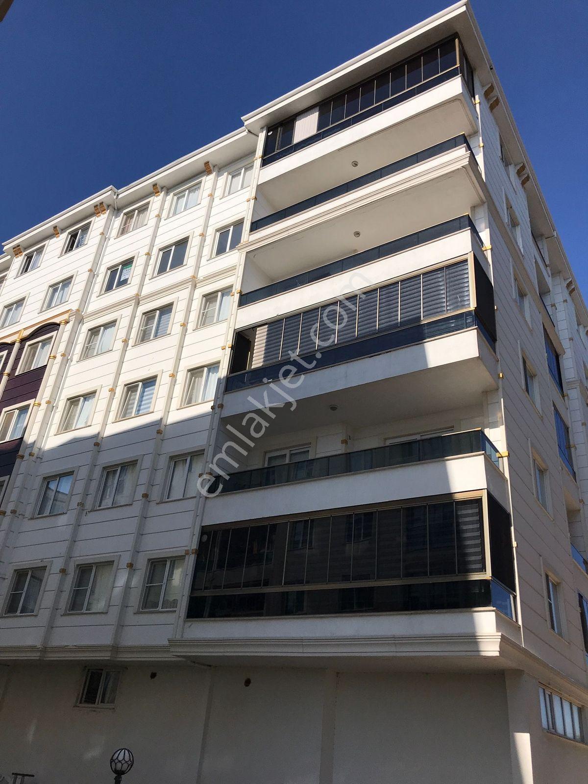 Edremit Eroğlan'da Kapalı Otoparklı Lüks 3+1 Kiralık Daire - Görsel 40