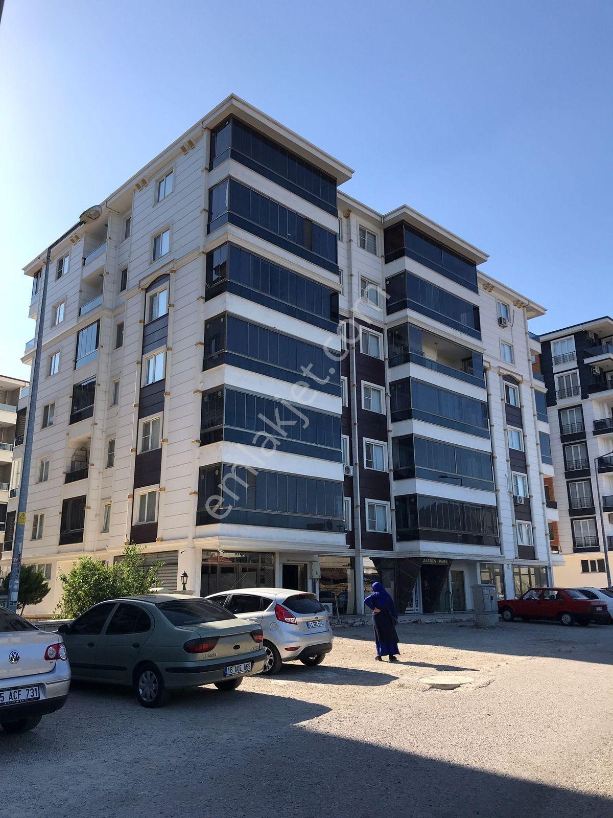 Edremit Eroğlan'da Kapalı Otoparklı Lüks 3+1 Kiralık Daire - Görsel 5