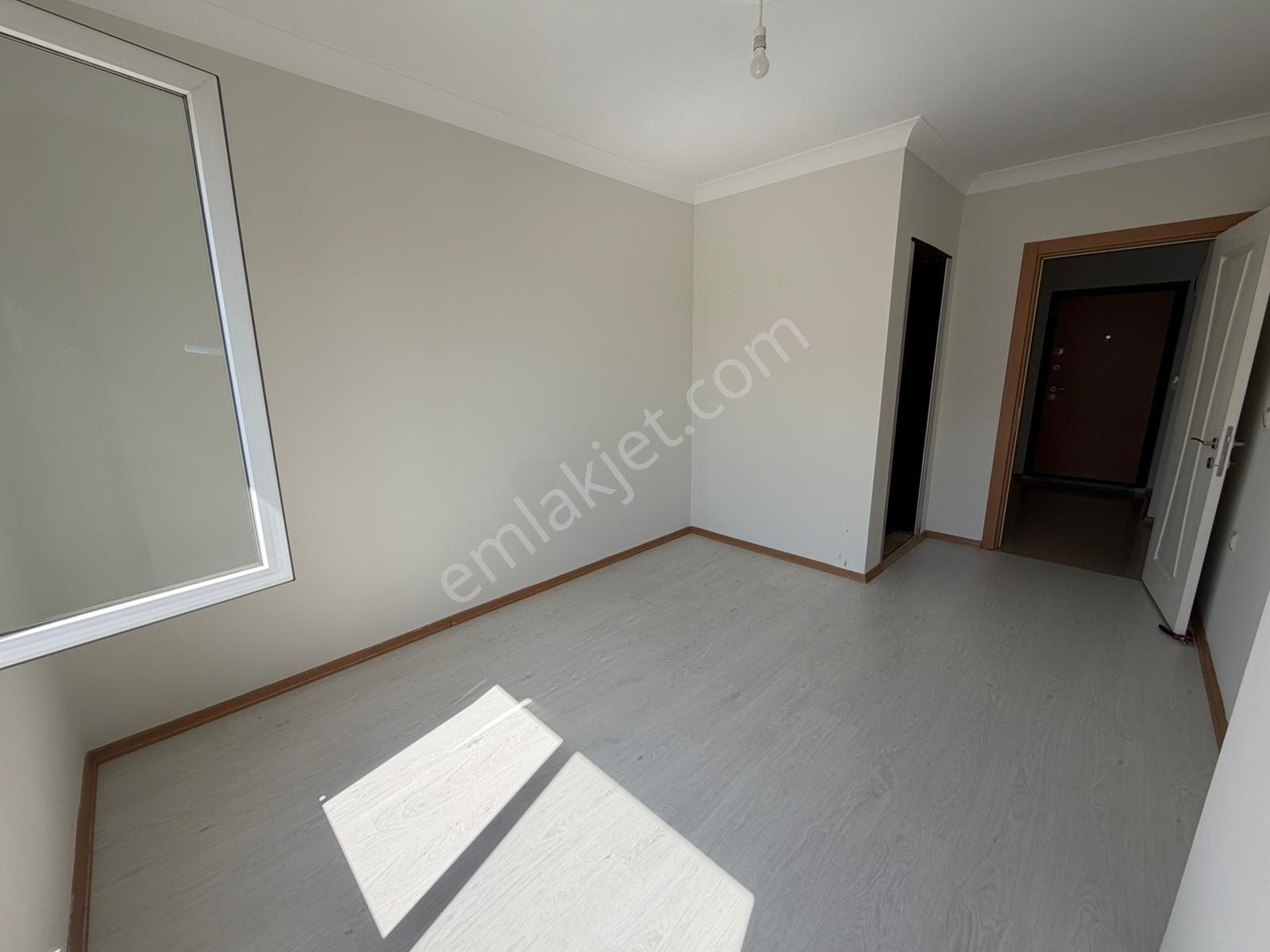 Edremit Eroğlan'da Kapalı Otoparklı Lüks 3+1 Kiralık Daire - Görsel 42