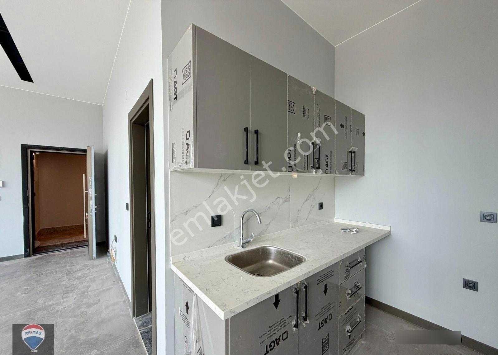 Kuşadası Merkez Ana Cadde Üzerınde 57 M² Kıralık Ofıs - Görsel 22