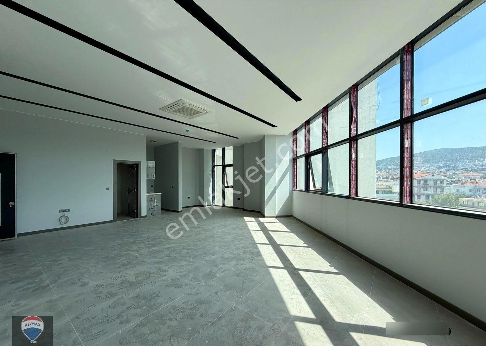 Kuşadası Merkez Ana Cadde Üzerınde 57 M² Kıralık Ofıs - Görsel 5