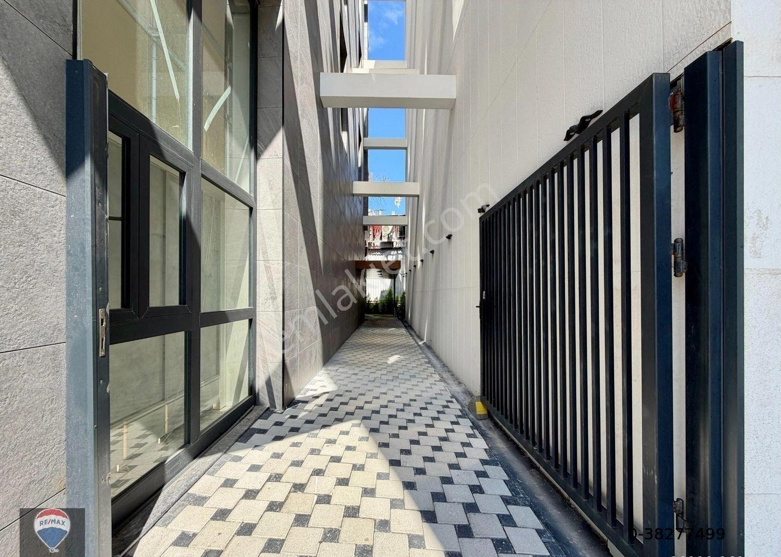 Kuşadası Merkez Ana Cadde Üzerınde 57 M² Kıralık Ofıs - Görsel 9