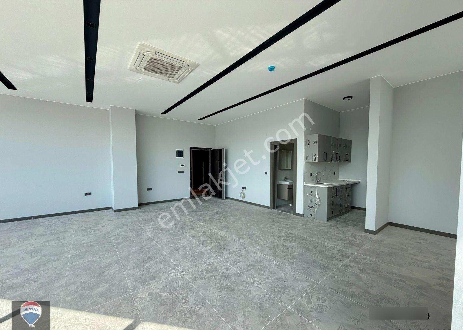 Kuşadası Merkez Ana Cadde Üzerınde 57 M² Kıralık Ofıs - Görsel 6