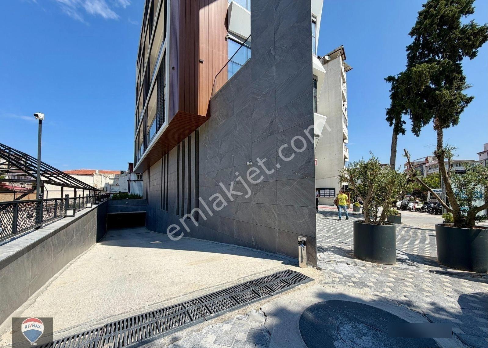 Kuşadası Merkez Ana Cadde Üzerınde 57 M² Kıralık Ofıs - Görsel 16