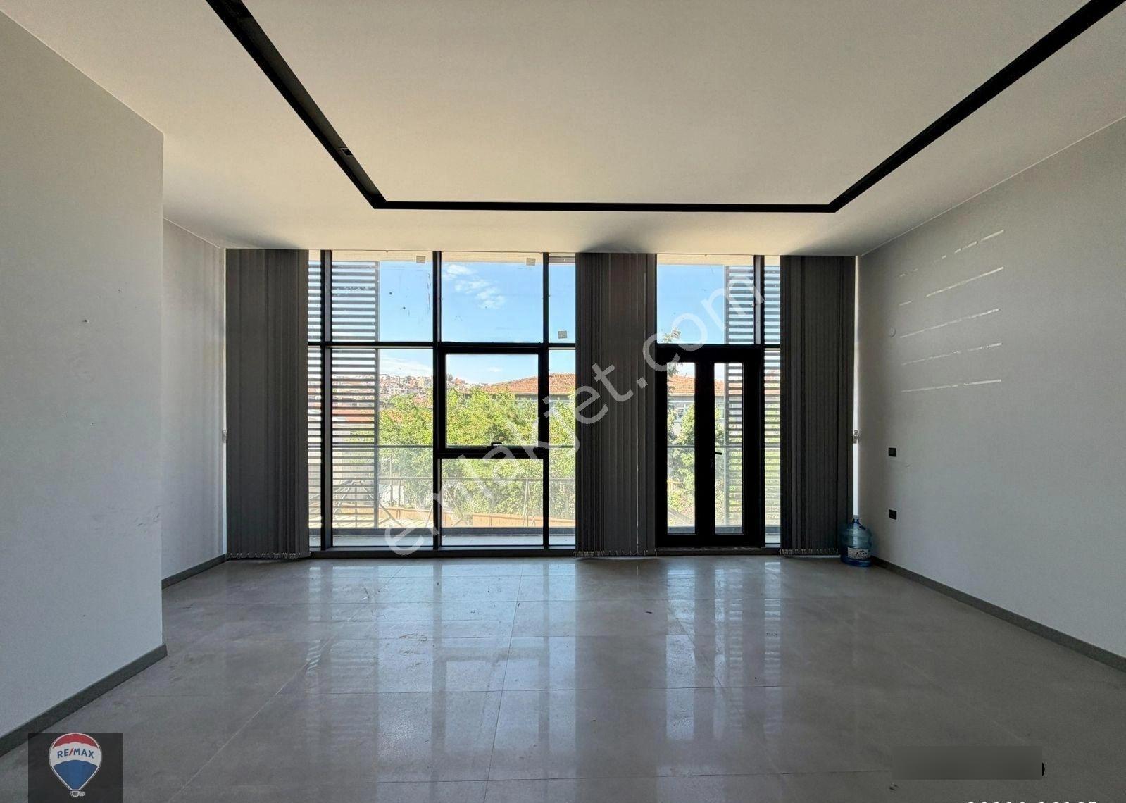 Kuşadası Merkez Ana Cadde Üzerınde 44 M² Kıralık Ofıs - Görsel 20