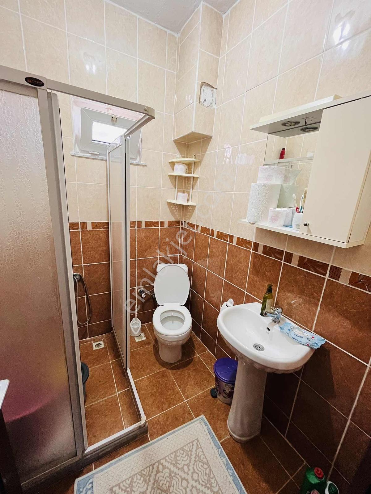 235 M² Müstakil Arsa İçerisinde İskanlı Kombi Petek Bağlı Villa - Görsel 22