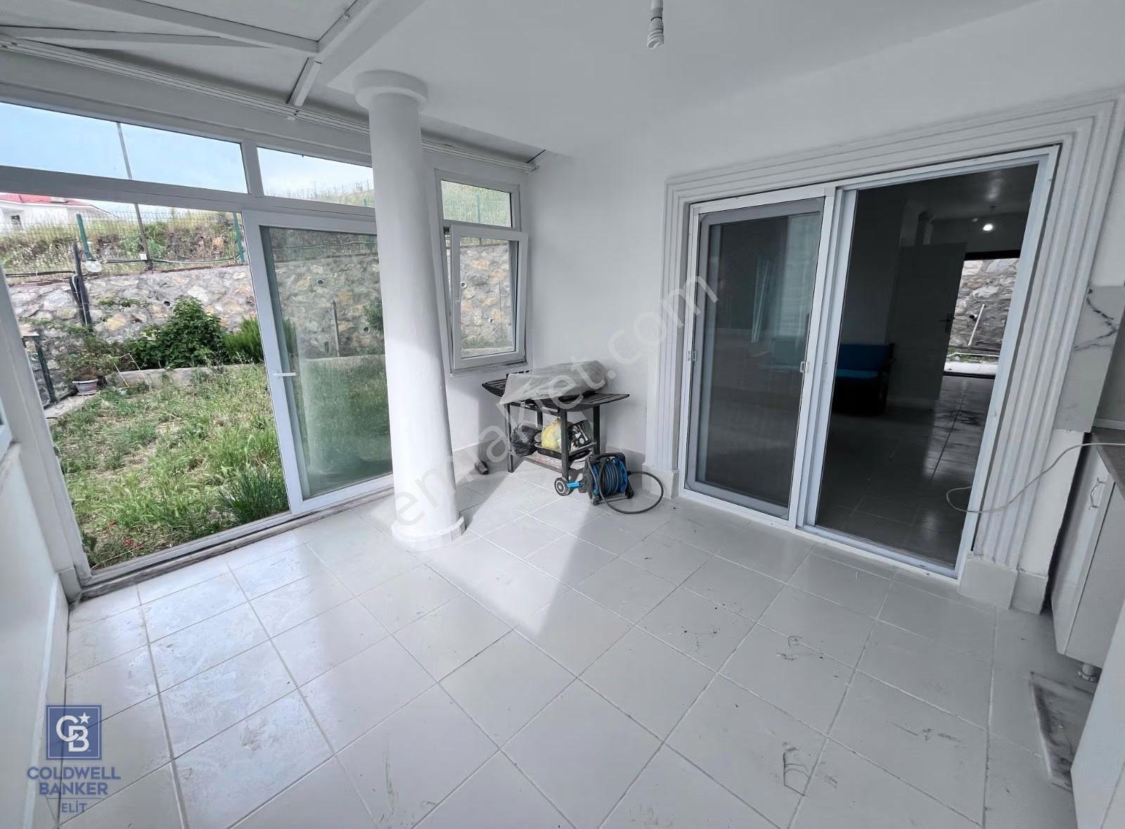Meşelik'de Göl Manzaralı Havuzlu Site'de Müstakil Bahçeli Villa - Görsel 7