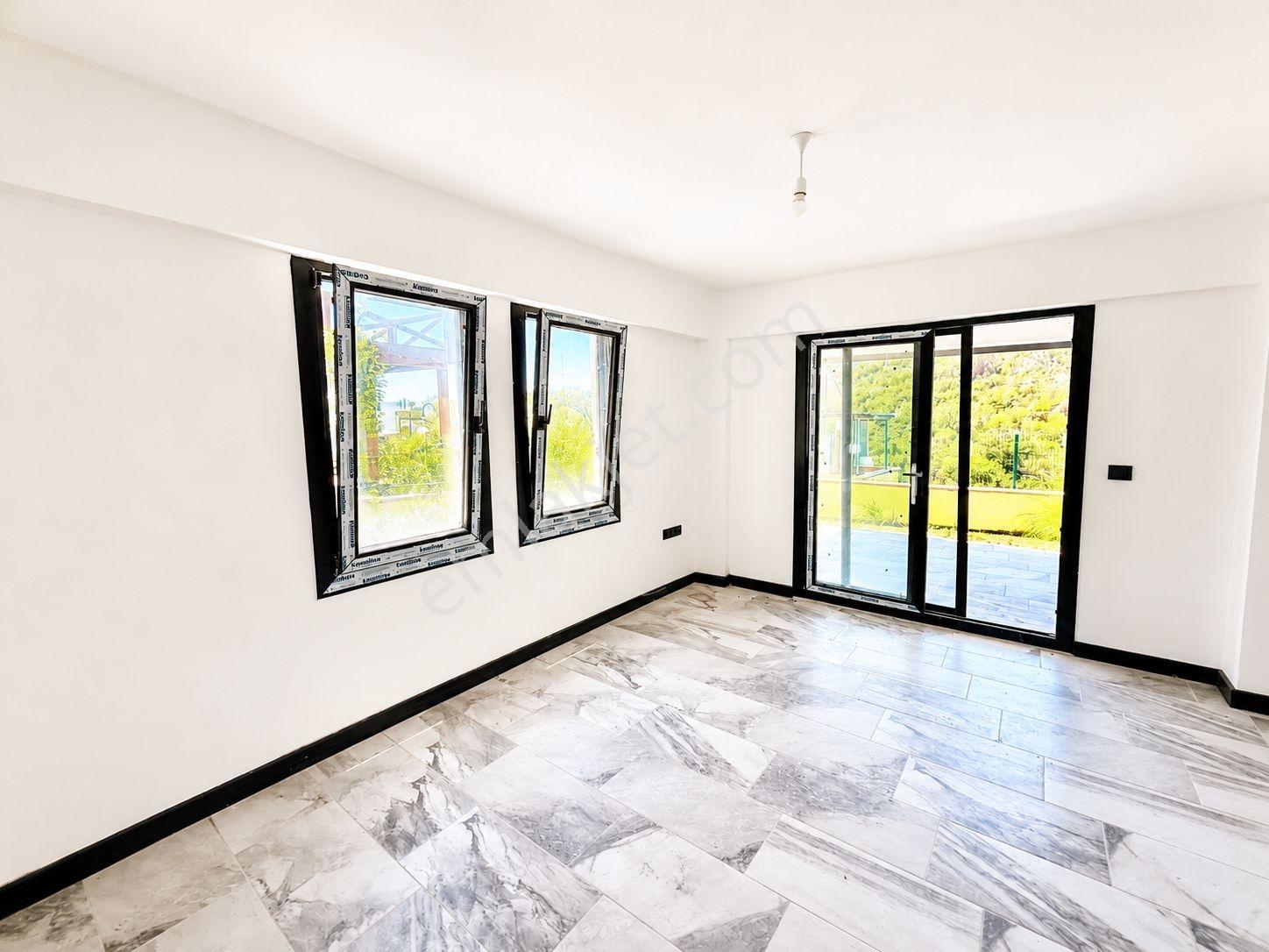 Denize Yakın Satılık Sıfır Dublex Villa - Özel Plajlı Sitede - Görsel 27