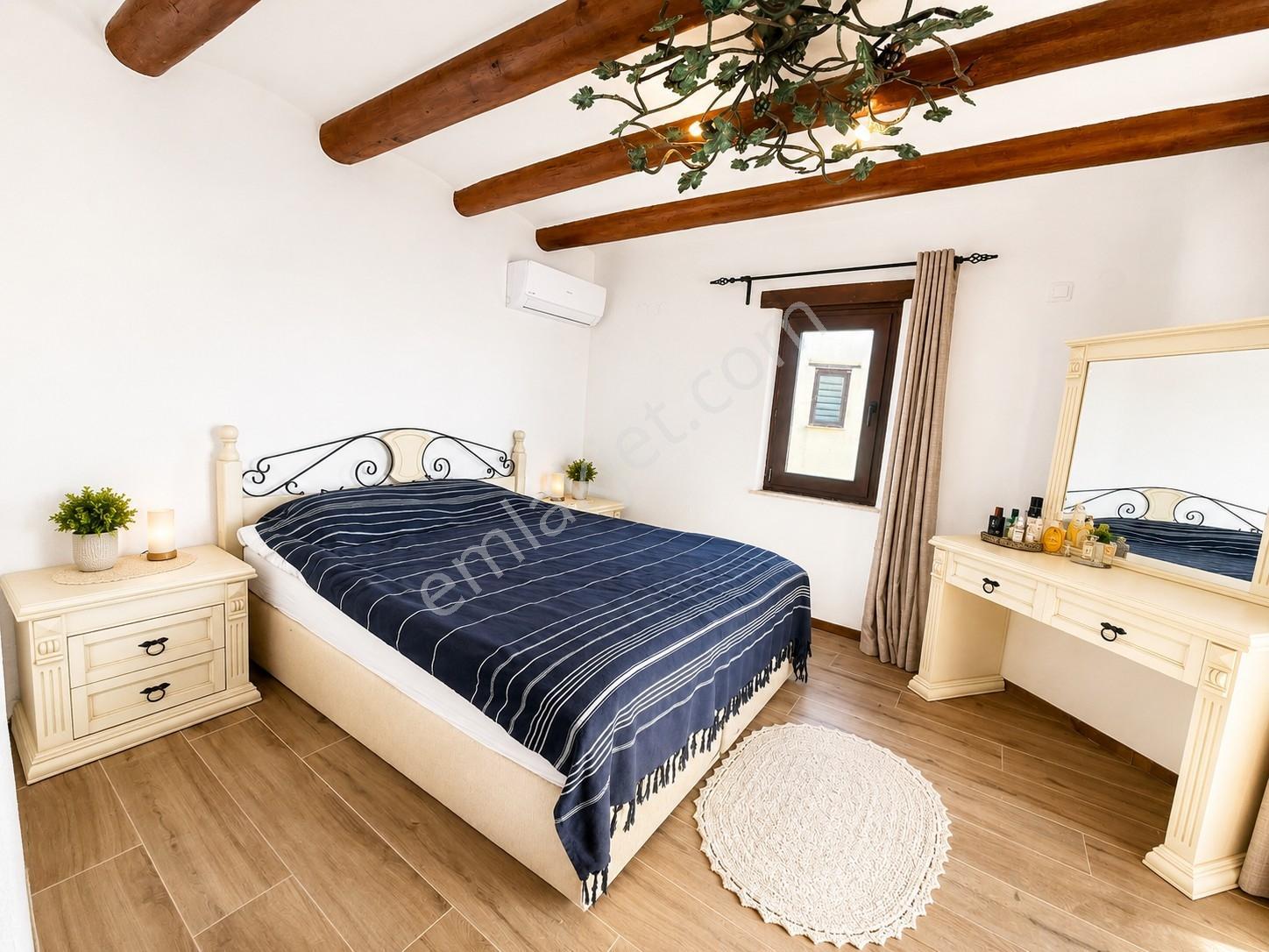 Bodrum Gümüşlükte Satılık Villa İngilizden 9 Ada Manzaralı Ev - Görsel 19