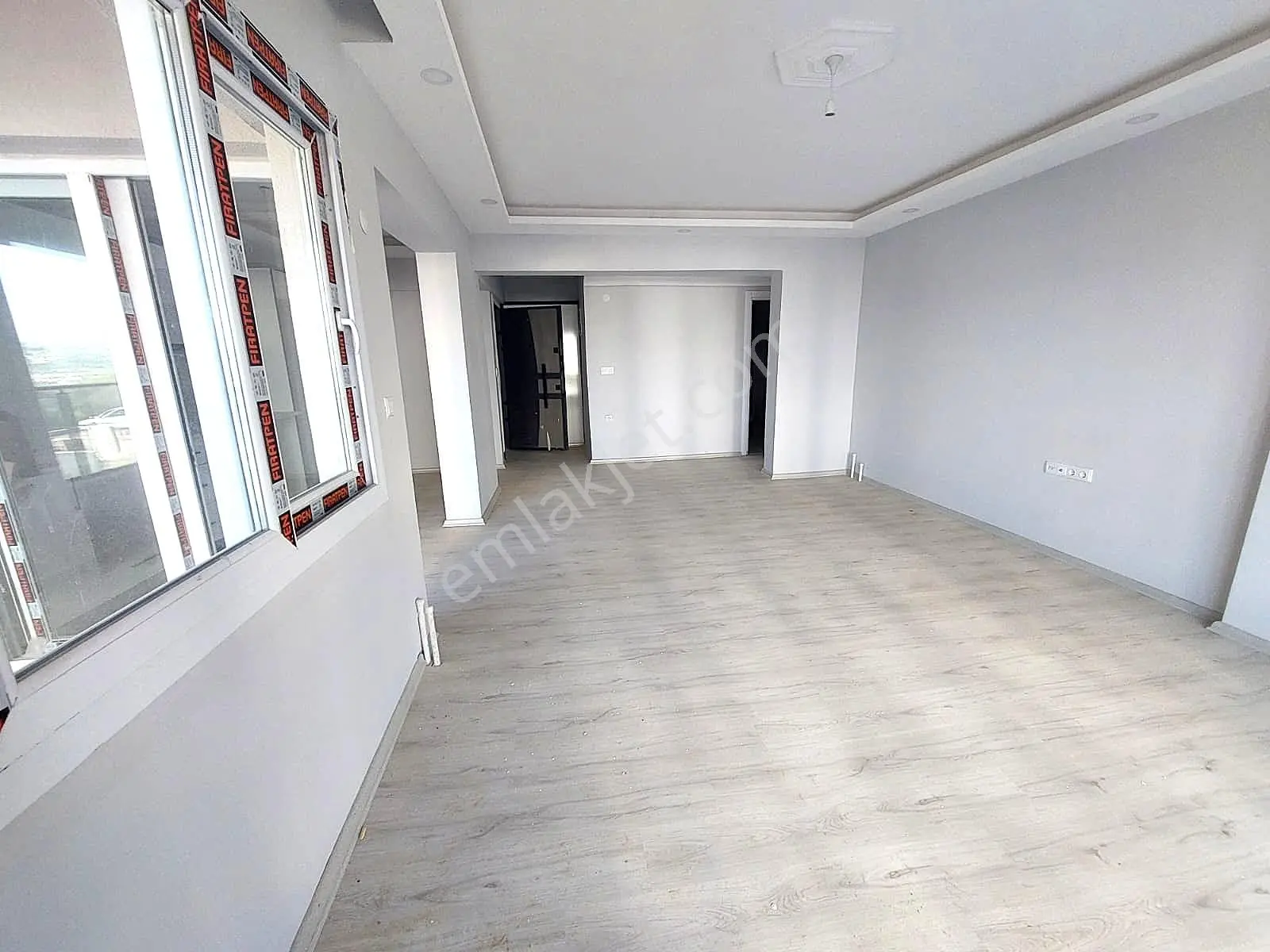 Kuşadası Değirmendere'de Avm Yakını 2+1 Kiralık Daire - Görsel 7
