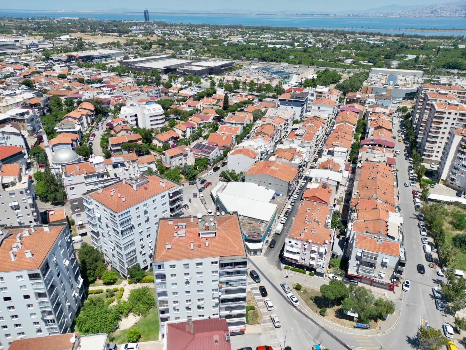 Balçovada Kurumsal Kiracılı Yüksek Getirili Ticari Yatırım - Görsel 6