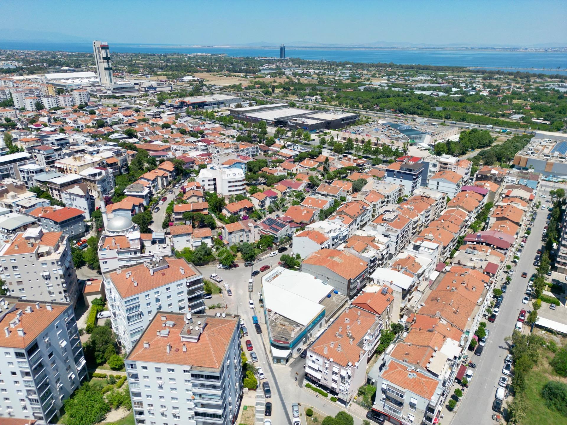 Balçovada Kurumsal Kiracılı Yüksek Getirili Ticari Yatırım - Görsel 10