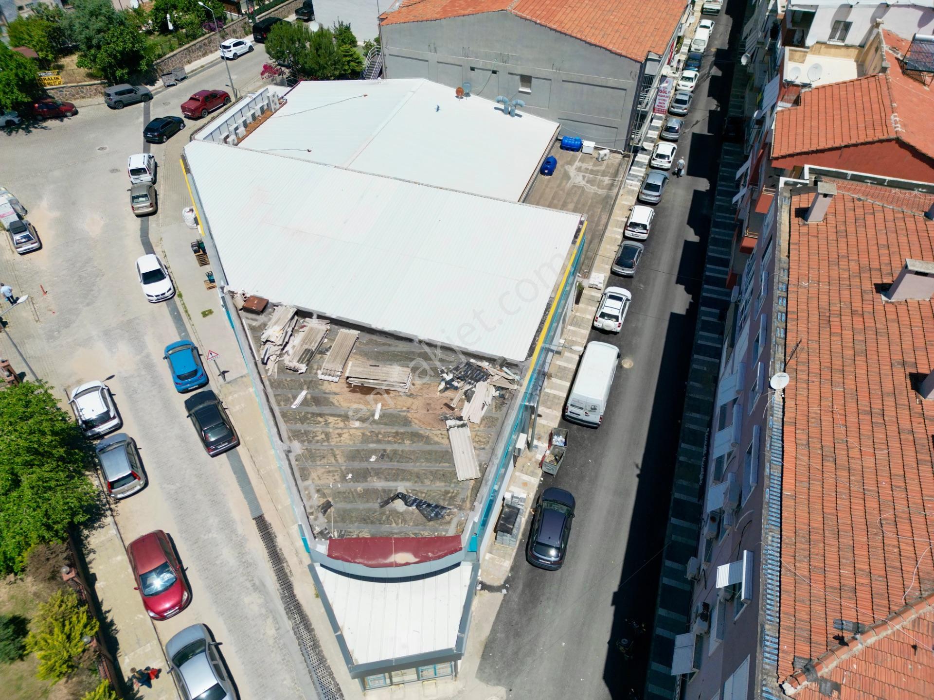 Balçovada Kurumsal Kiracılı Yüksek Getirili Ticari Yatırım - Görsel 2