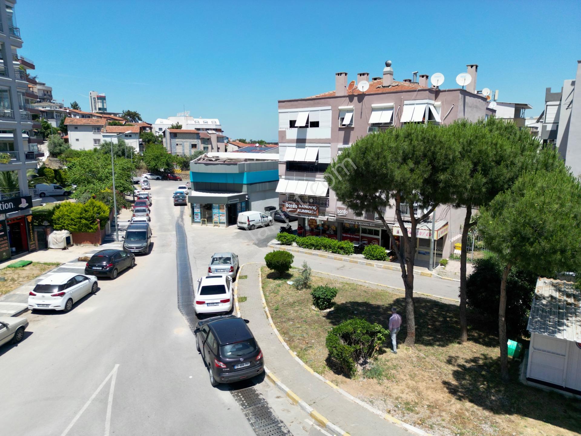 Balçovada Kurumsal Kiracılı Yüksek Getirili Ticari Yatırım - Görsel 12