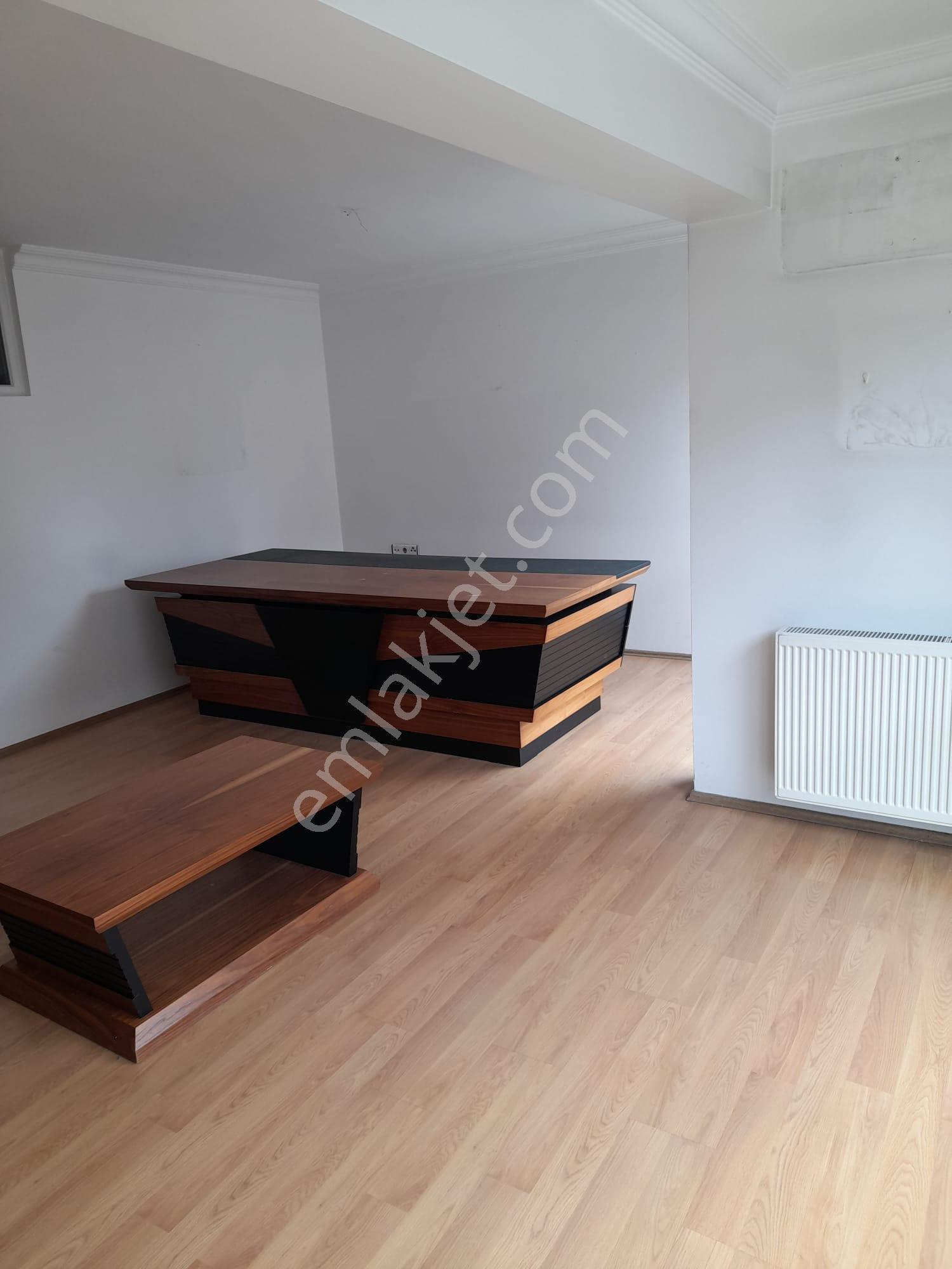 Strazburg Cad. Metro Yanı Kiralık Ofis - Görsel 13
