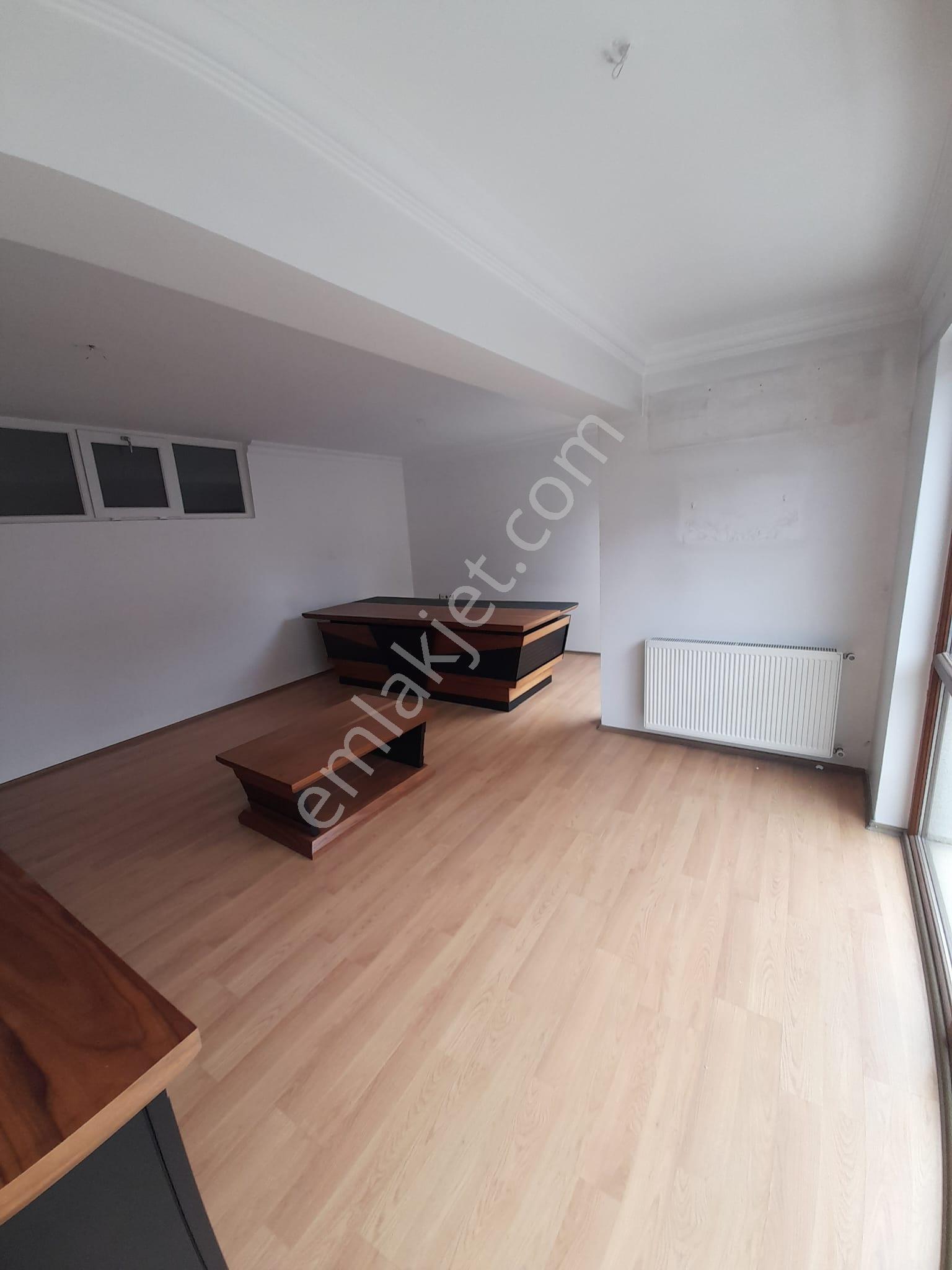 Strazburg Cad. Metro Yanı Kiralık Ofis - Görsel 14