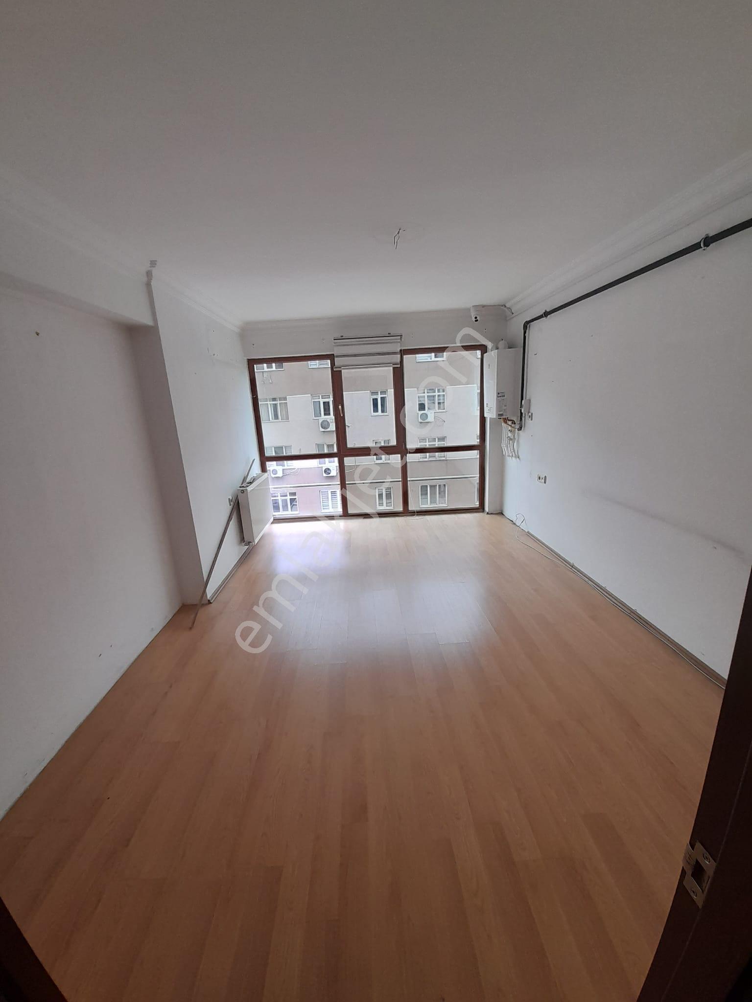 Strazburg Cad. Metro Yanı Kiralık Ofis - Görsel 9
